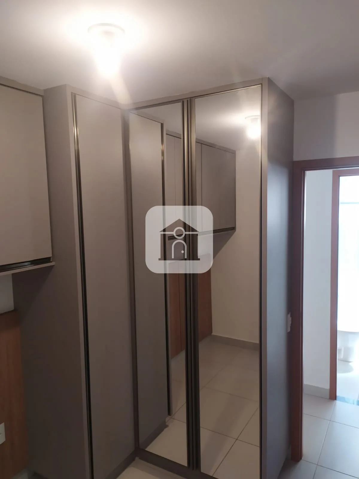 Alugar Apartamento / Padr&atilde;o em Uberl&acirc;ndia R$ 1.600,00 - Foto 8
