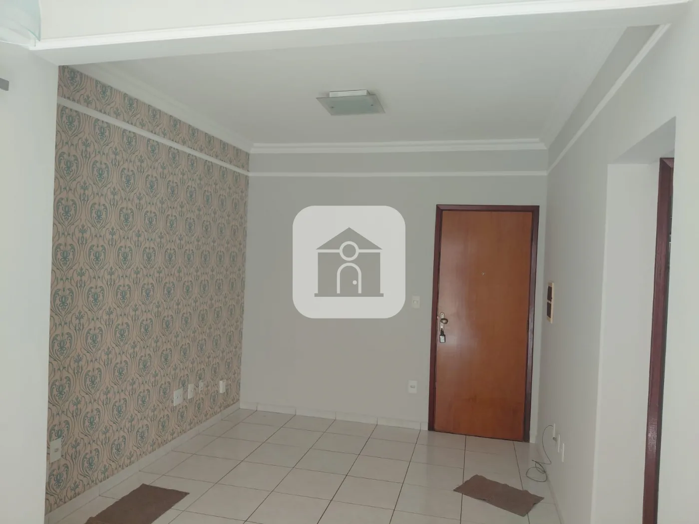 Comprar Apartamento / Padr&atilde;o em Uberl&acirc;ndia R$ 280.000,00 - Foto 2