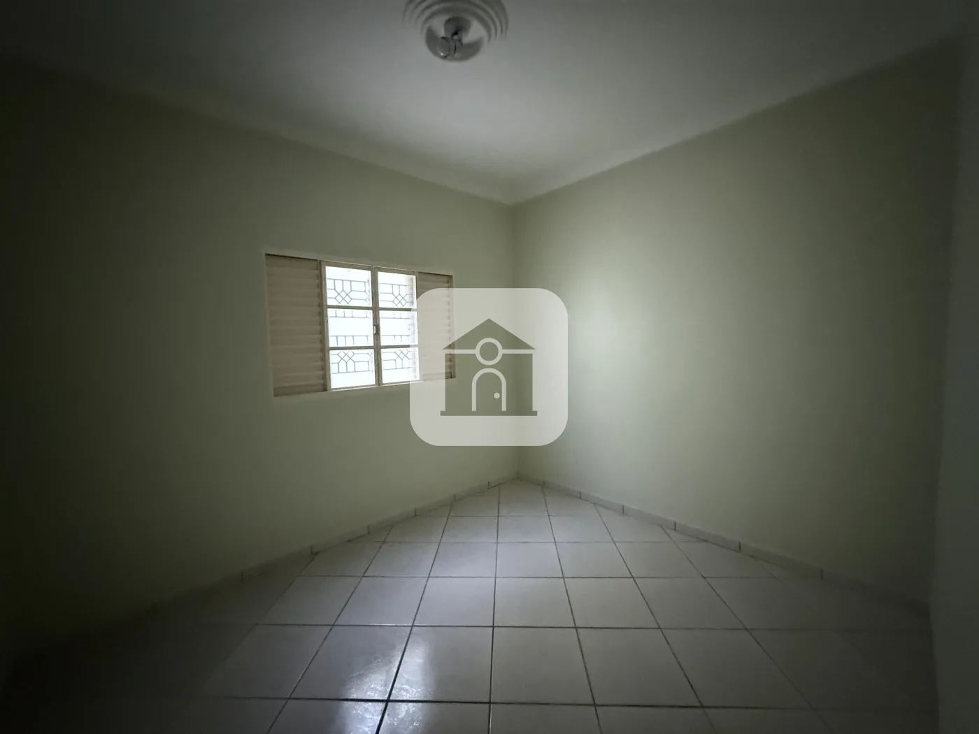 Alugar Casa / Padr&atilde;o em Uberl&acirc;ndia R$ 3.000,00 - Foto 13