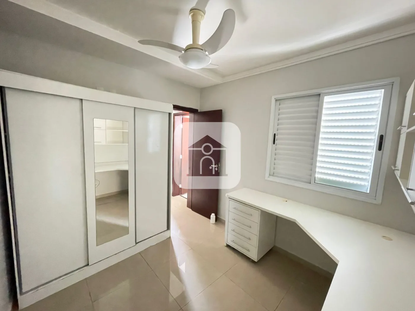 Alugar Apartamento / Padr&atilde;o em Uberl&acirc;ndia R$ 3.000,00 - Foto 7