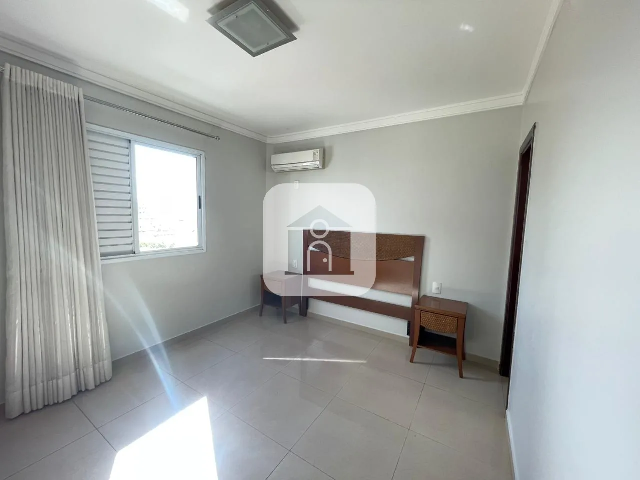 Alugar Apartamento / Padr&atilde;o em Uberl&acirc;ndia R$ 3.000,00 - Foto 9