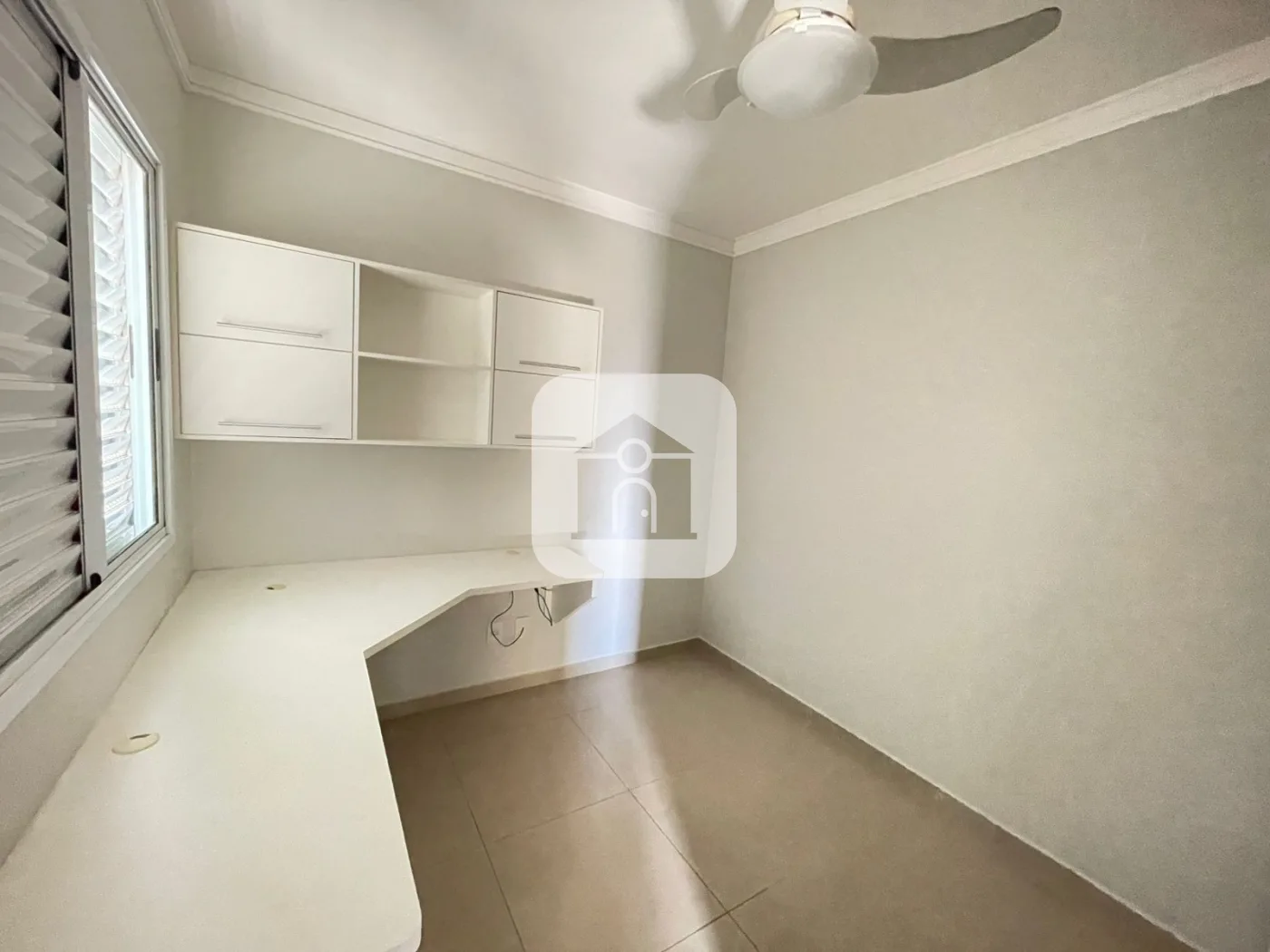 Alugar Apartamento / Padr&atilde;o em Uberl&acirc;ndia R$ 3.000,00 - Foto 12