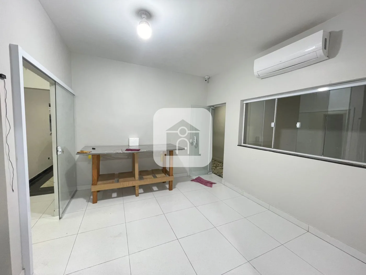 Alugar Comercial / Casa Comercial em Uberl&acirc;ndia R$ 4.500,00 - Foto 6