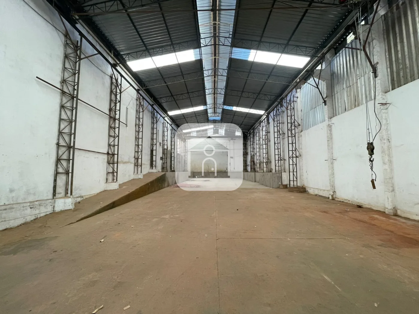 Alugar Comercial / Galp&atilde;o em Uberl&acirc;ndia R$ 7.000,00 - Foto 4
