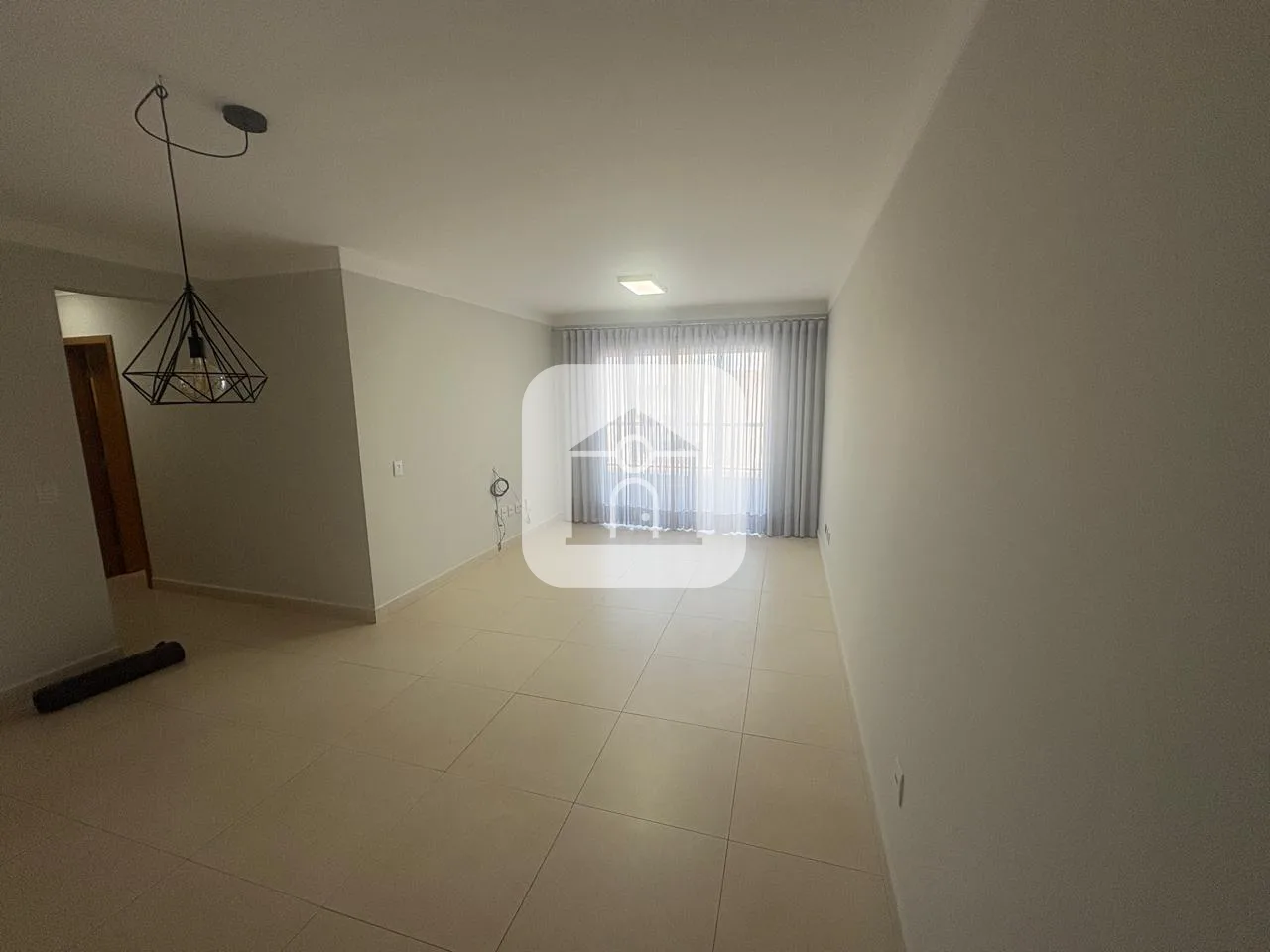 Alugar Apartamento / Padr&atilde;o em Uberl&acirc;ndia R$ 2.600,00 - Foto 2