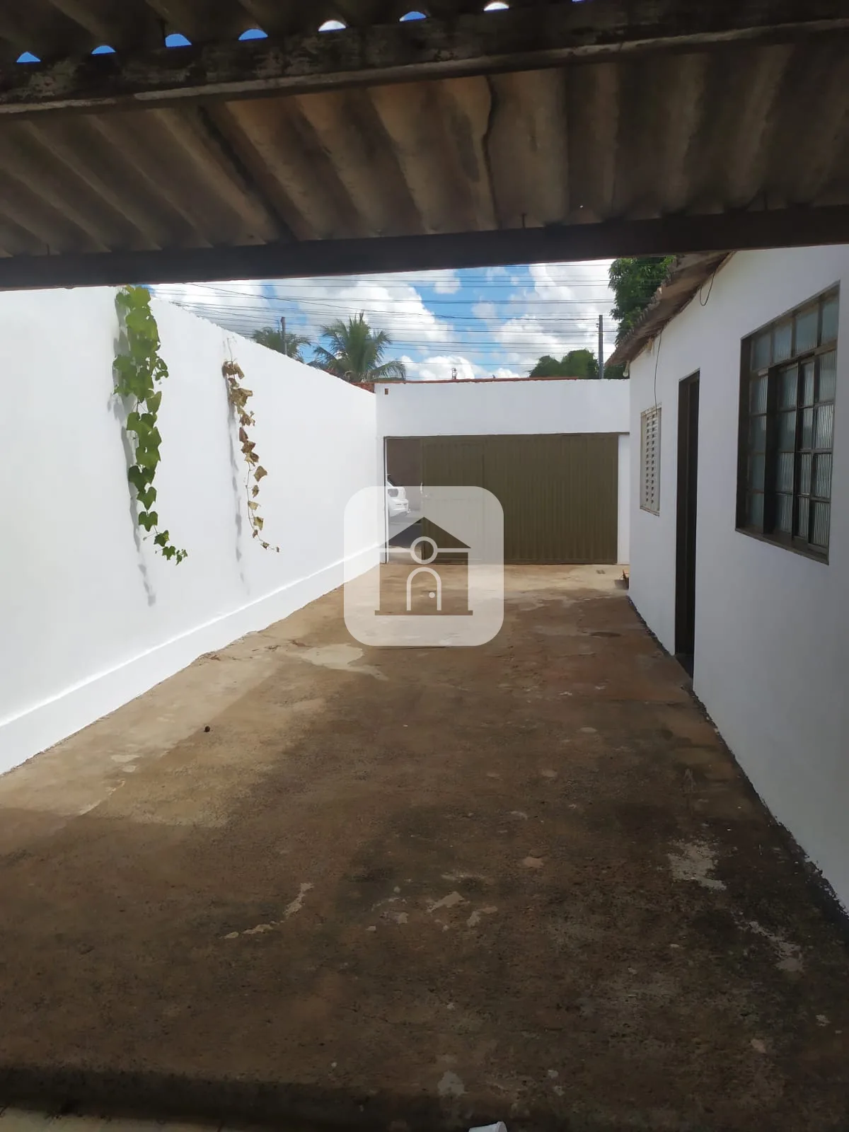 Alugar Casa / Padr&atilde;o em Uberl&acirc;ndia R$ 2.000,00 - Foto 1