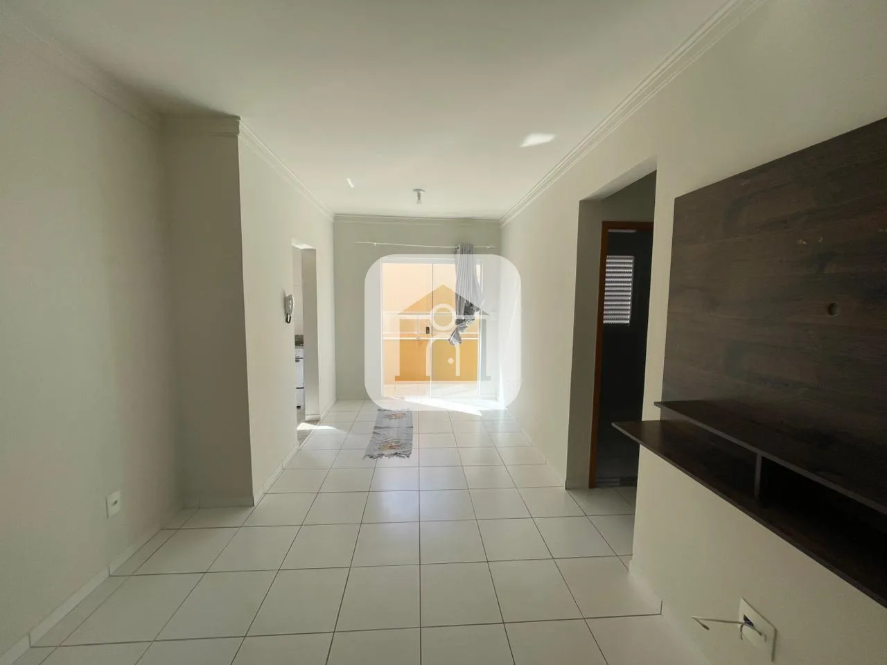 Alugar Apartamento / Padr&atilde;o em Uberlandia R$ 1.800,00 - Foto 2