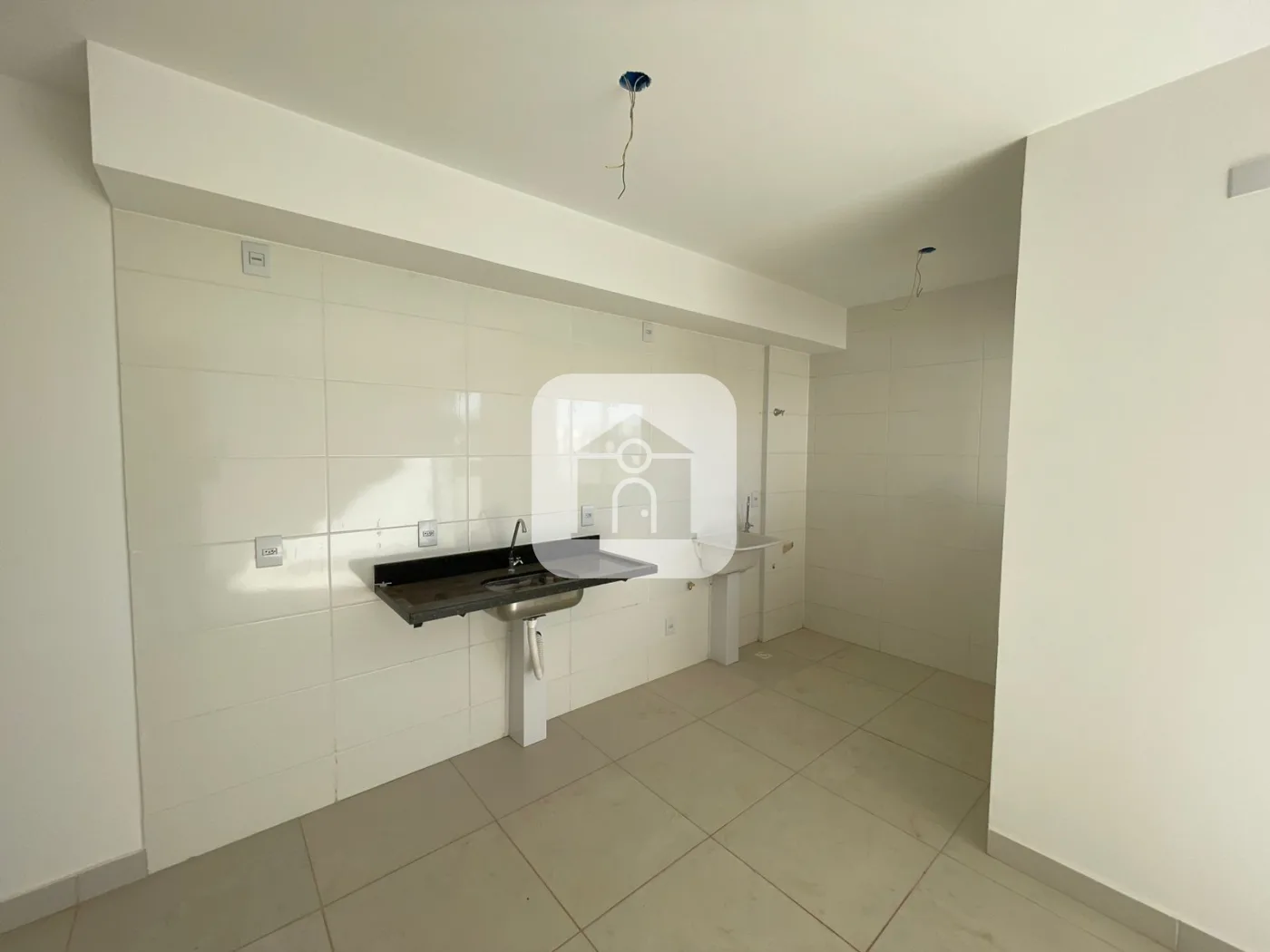 Alugar Apartamento / Padr&atilde;o em Uberl&acirc;ndia R$ 1.300,00 - Foto 4