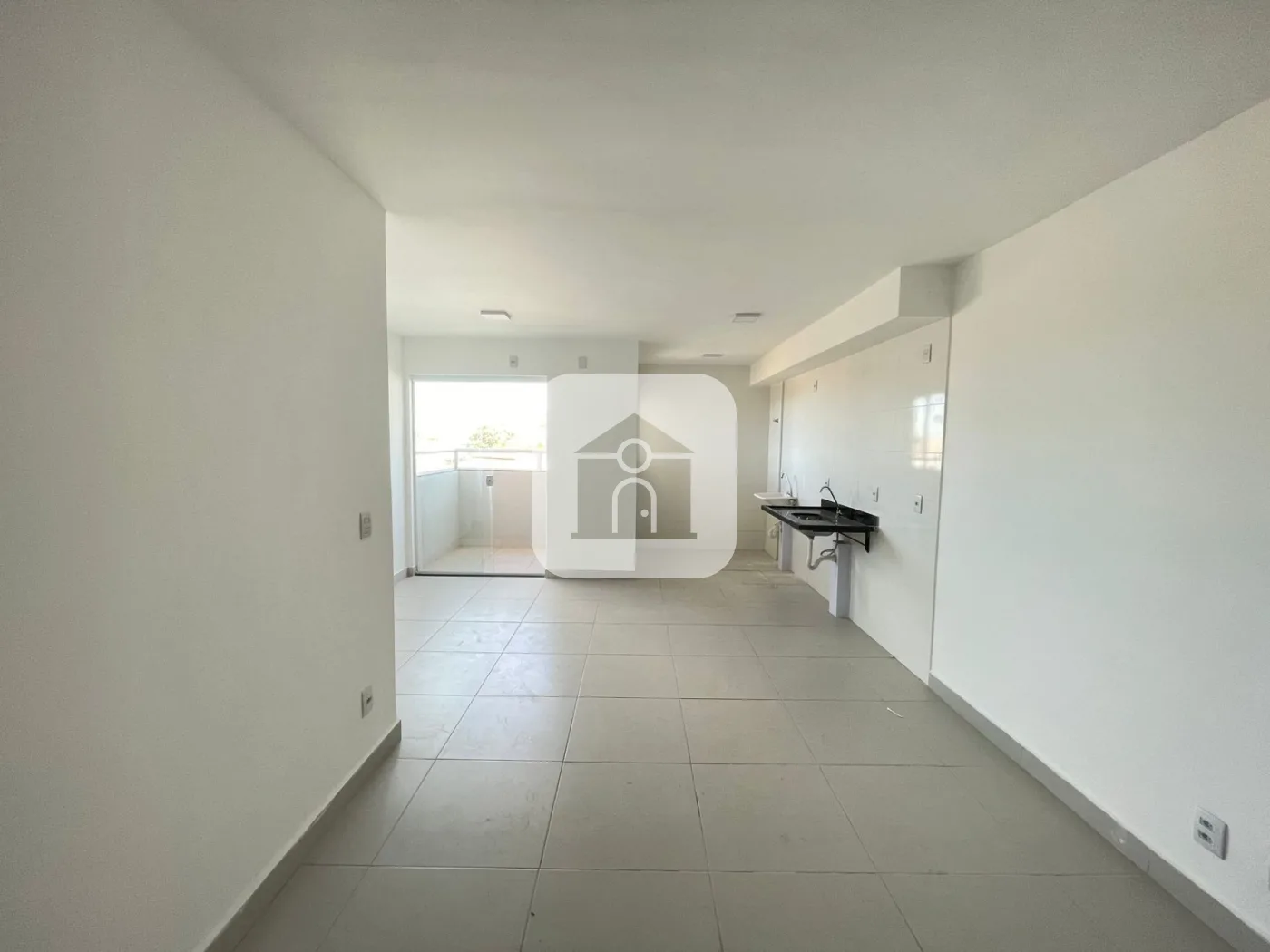Alugar Apartamento / Padr&atilde;o em Uberl&acirc;ndia R$ 1.500,00 - Foto 2