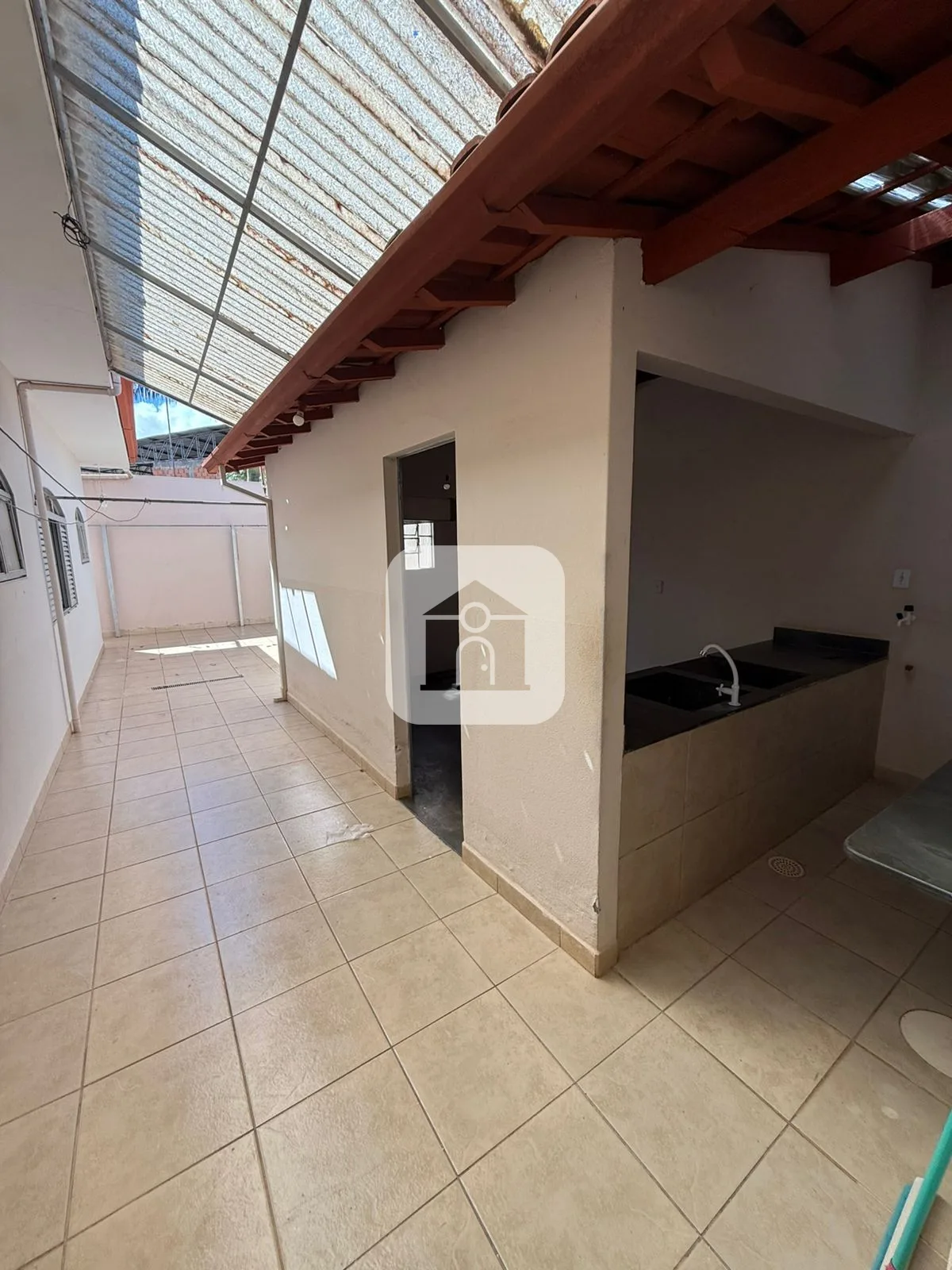 Alugar Casa / Padr&atilde;o em Araguari R$ 4.200,00 - Foto 20