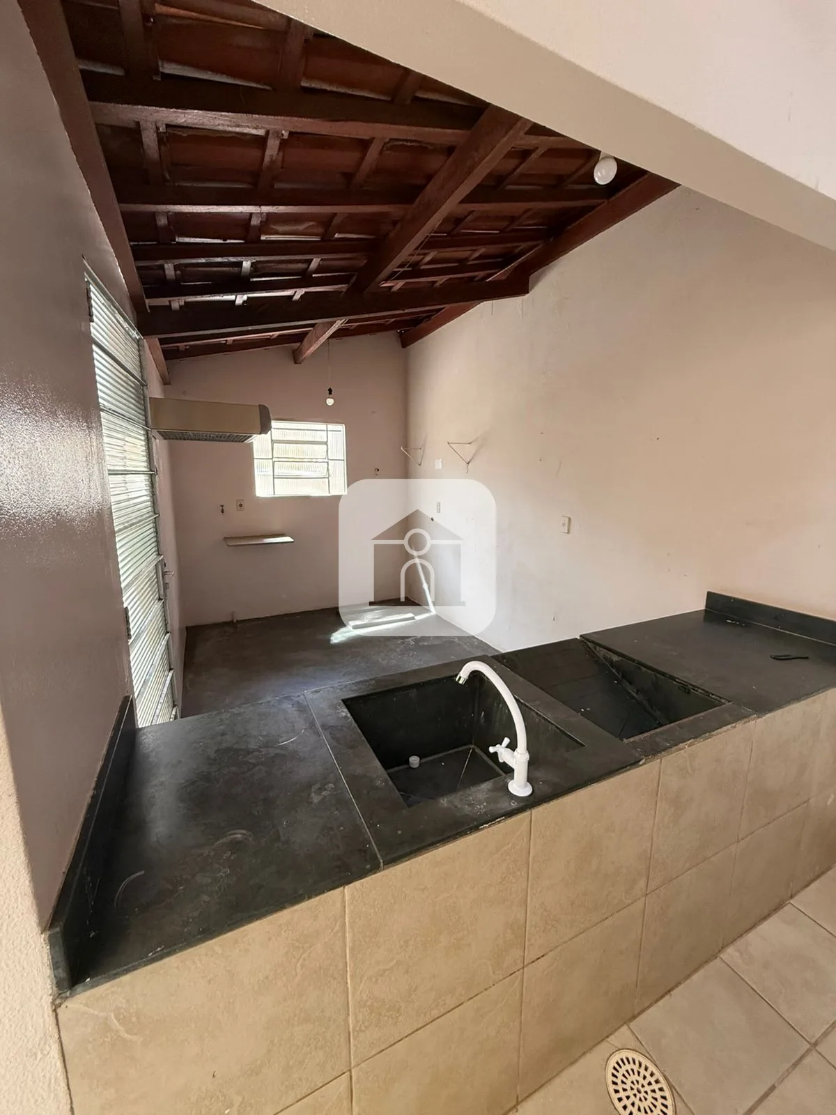 Alugar Casa / Padr&atilde;o em Araguari R$ 4.200,00 - Foto 21