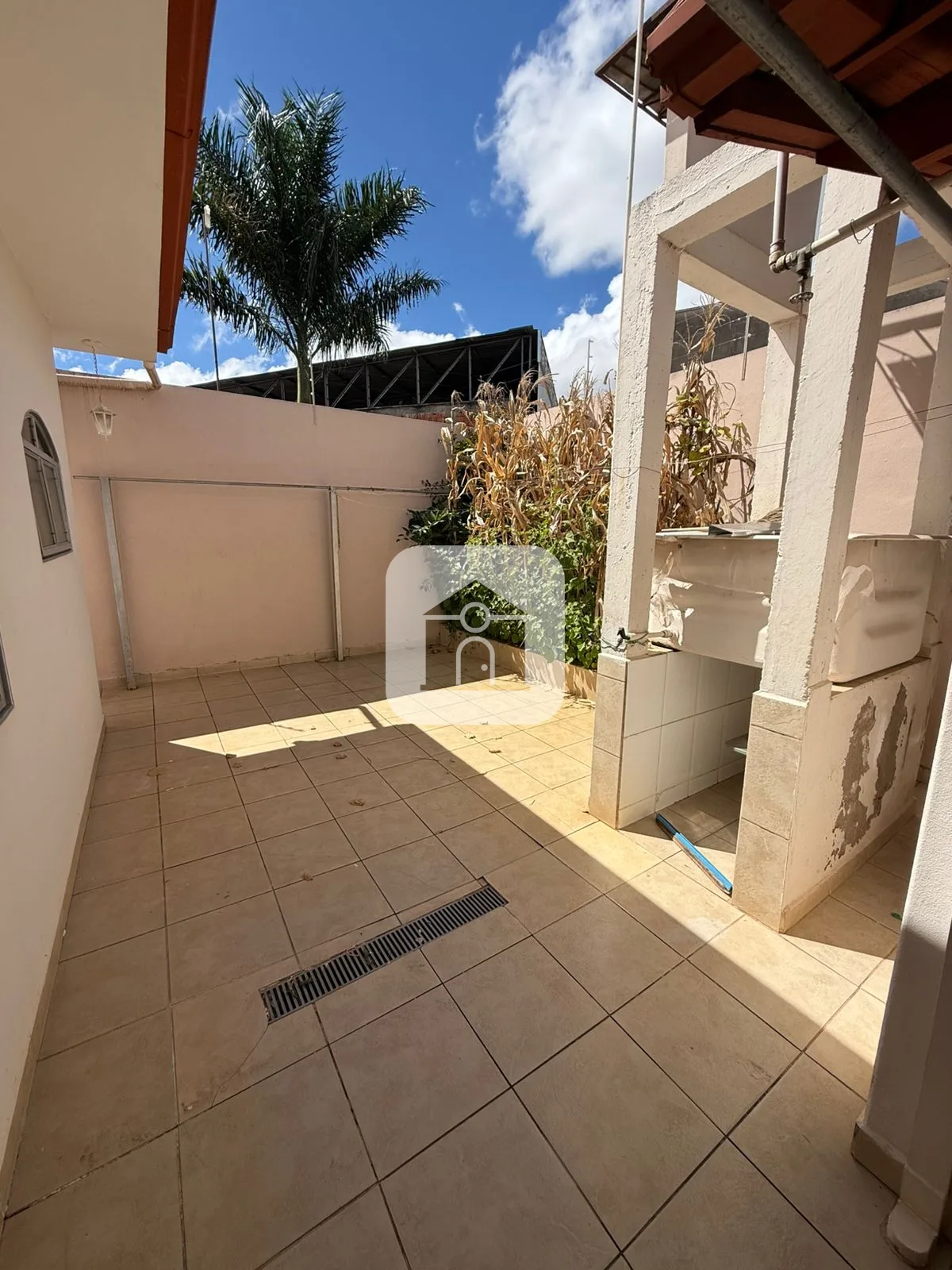 Alugar Casa / Padr&atilde;o em Araguari R$ 4.200,00 - Foto 22