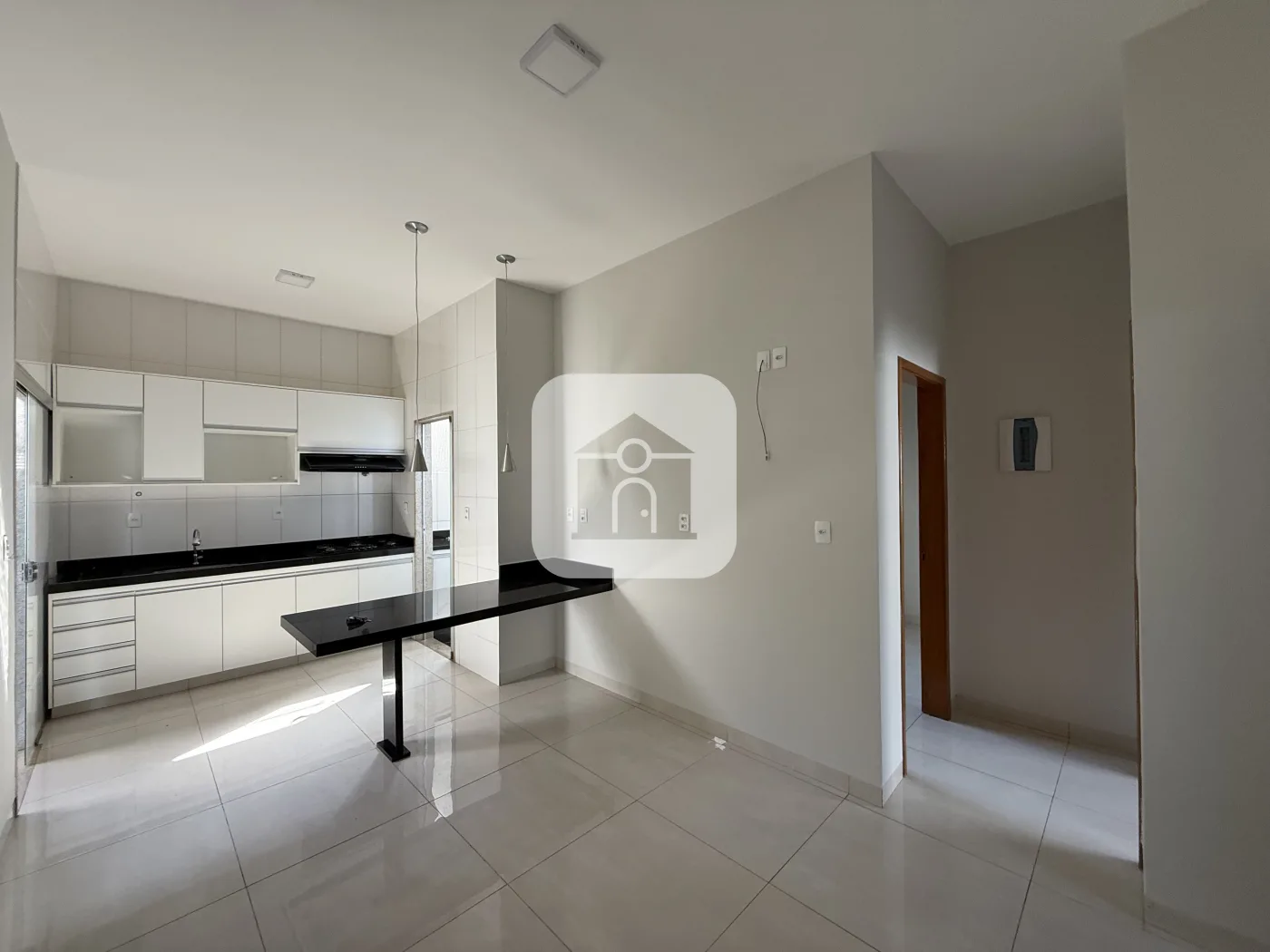 Alugar Casa / Padr&atilde;o em Uberl&acirc;ndia R$ 2.300,00 - Foto 5