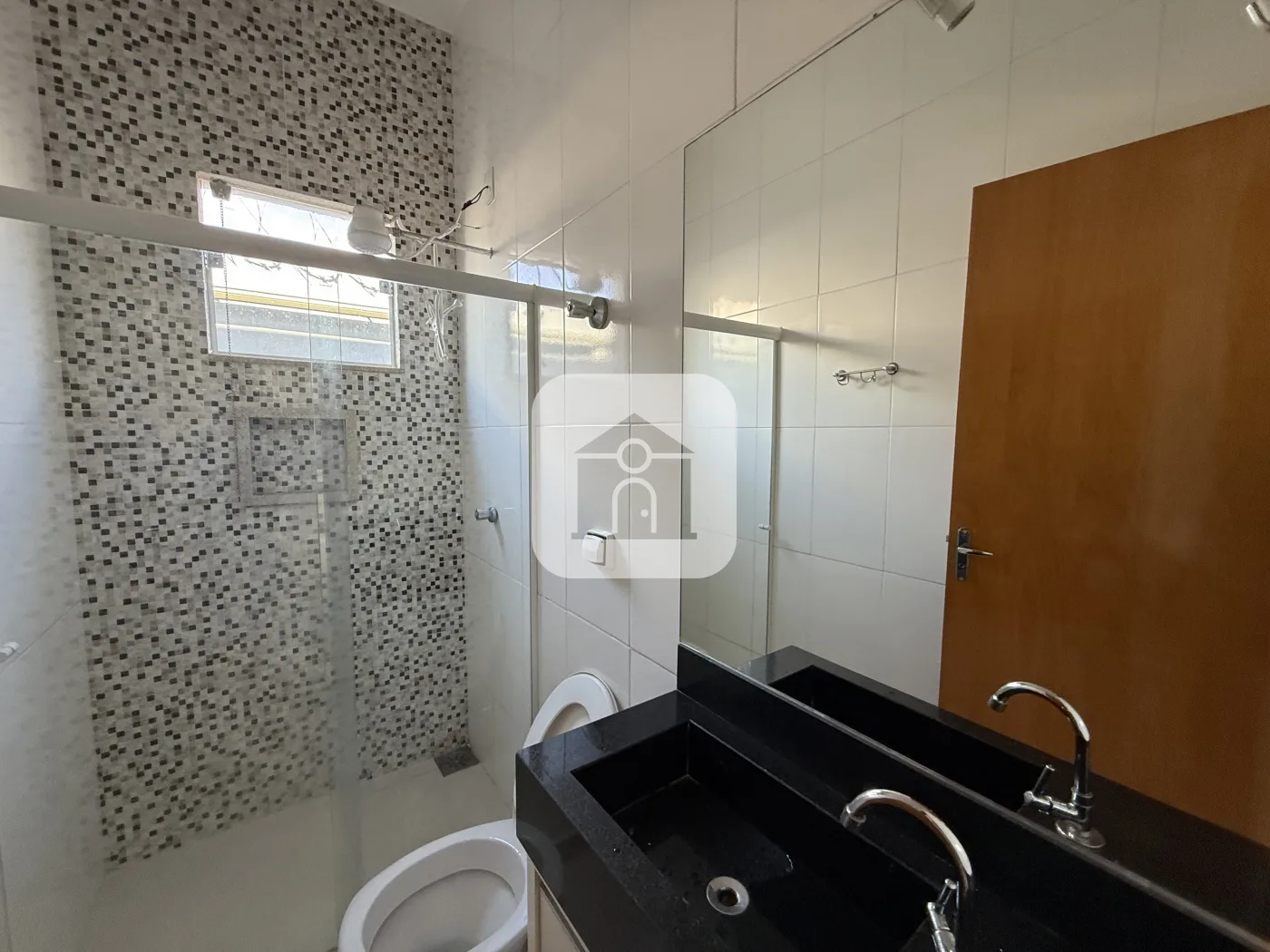 Alugar Casa / Padr&atilde;o em Uberl&acirc;ndia R$ 2.300,00 - Foto 16