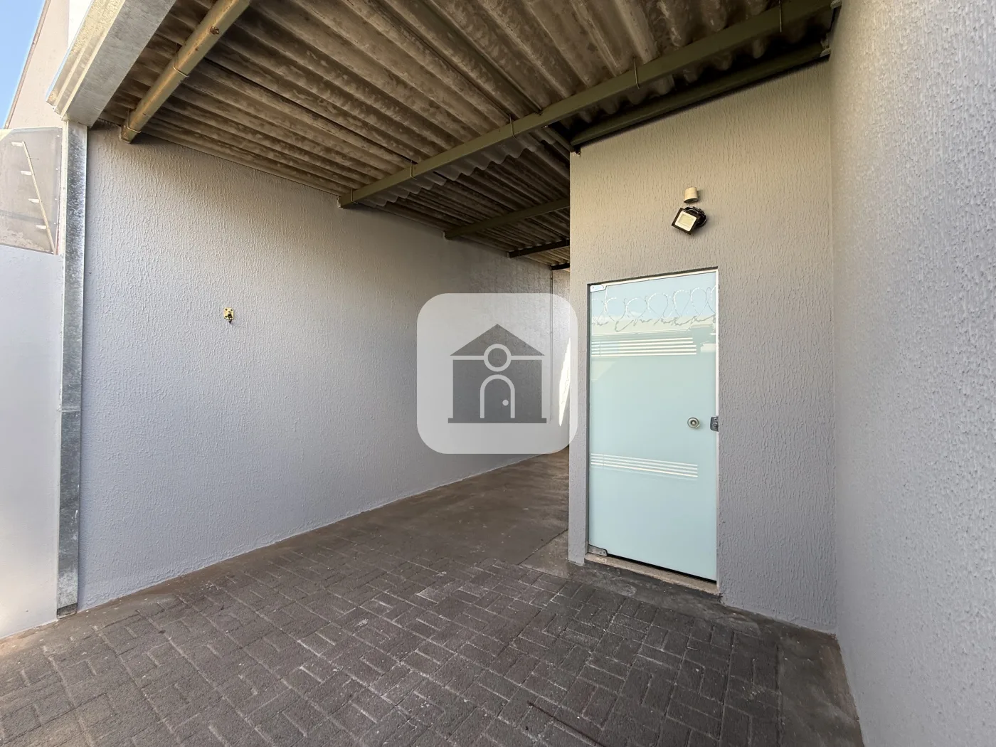 Alugar Casa / Padr&atilde;o em Uberl&acirc;ndia R$ 2.300,00 - Foto 2
