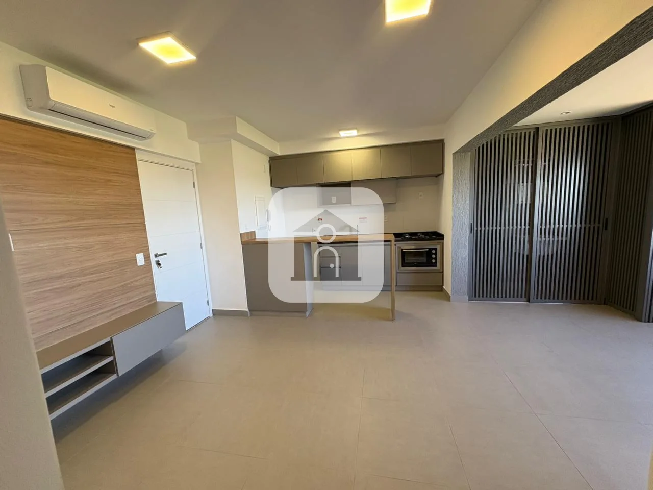 Alugar Apartamento / Padr&atilde;o em Uberl&acirc;ndia R$ 4.000,00 - Foto 2