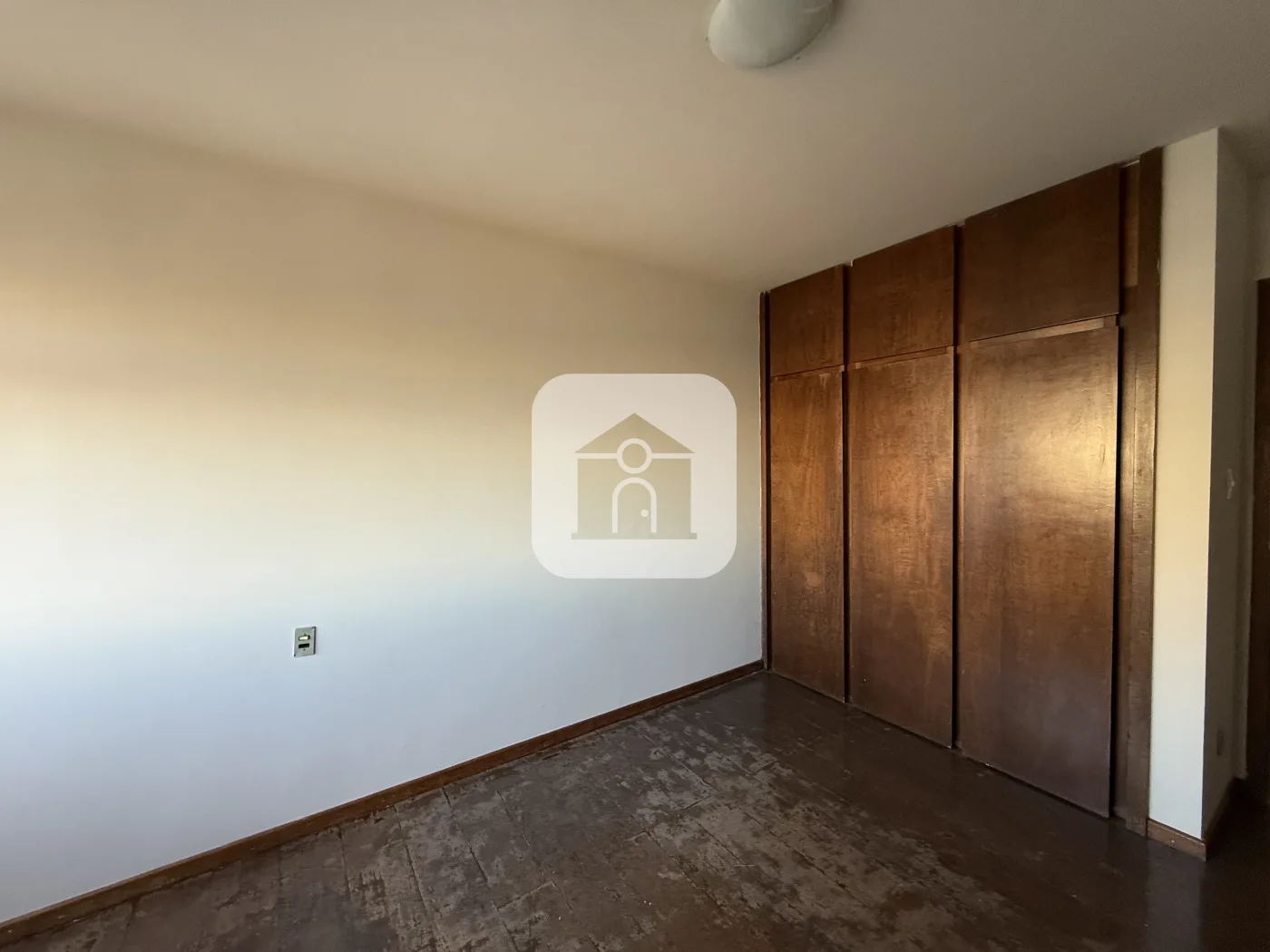 Alugar Apartamento / Padr&atilde;o em Uberl&acirc;ndia R$ 1.800,00 - Foto 2