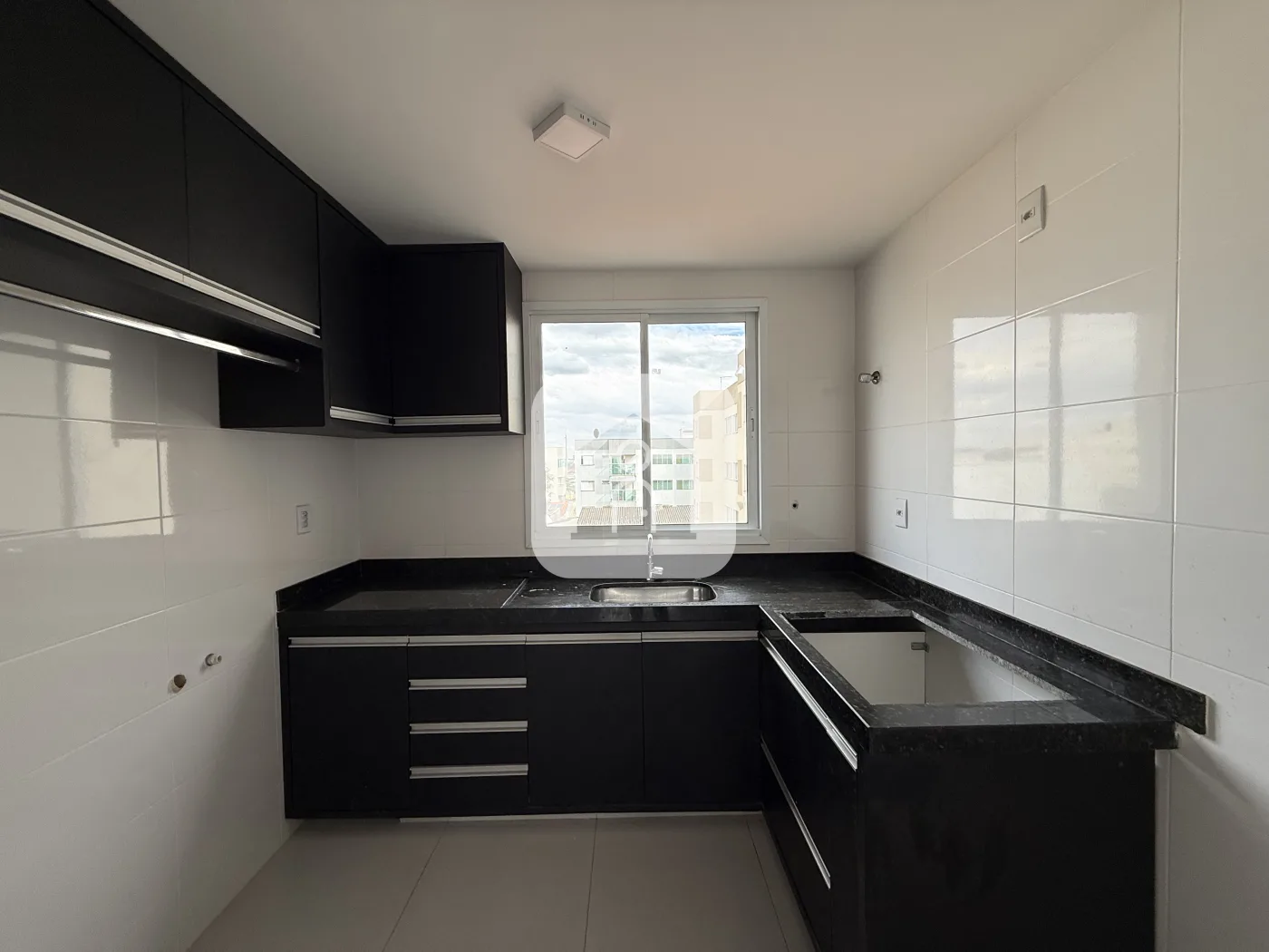 Alugar Apartamento / Padr&atilde;o em Uberl&acirc;ndia R$ 1.500,00 - Foto 5
