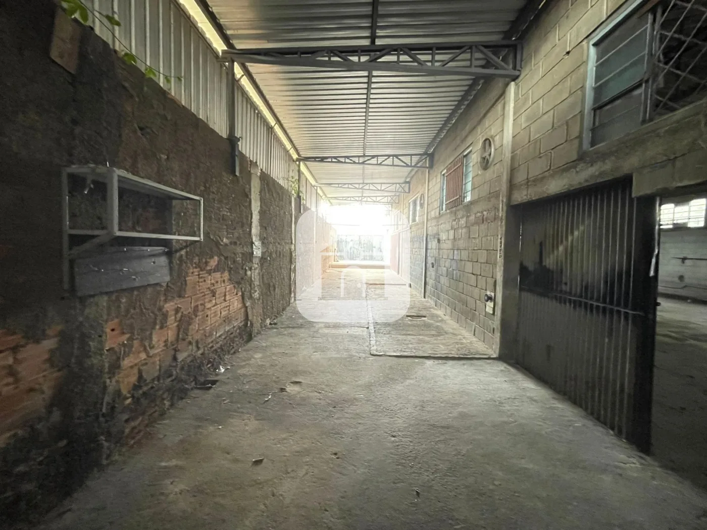 Alugar Comercial / Galp&atilde;o em Uberl&acirc;ndia R$ 7.900,00 - Foto 6