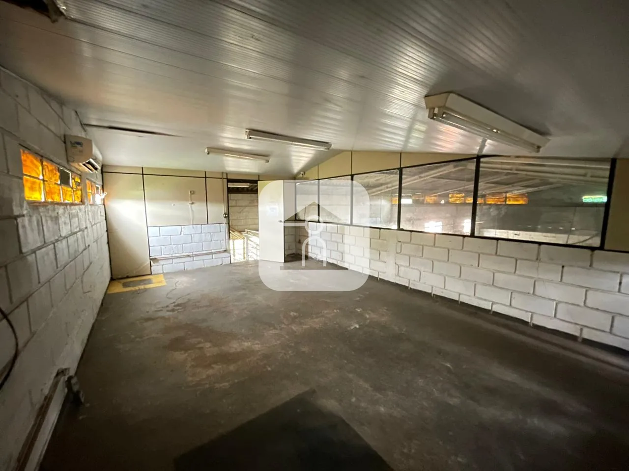 Alugar Comercial / Galp&atilde;o em Uberl&acirc;ndia R$ 7.900,00 - Foto 12