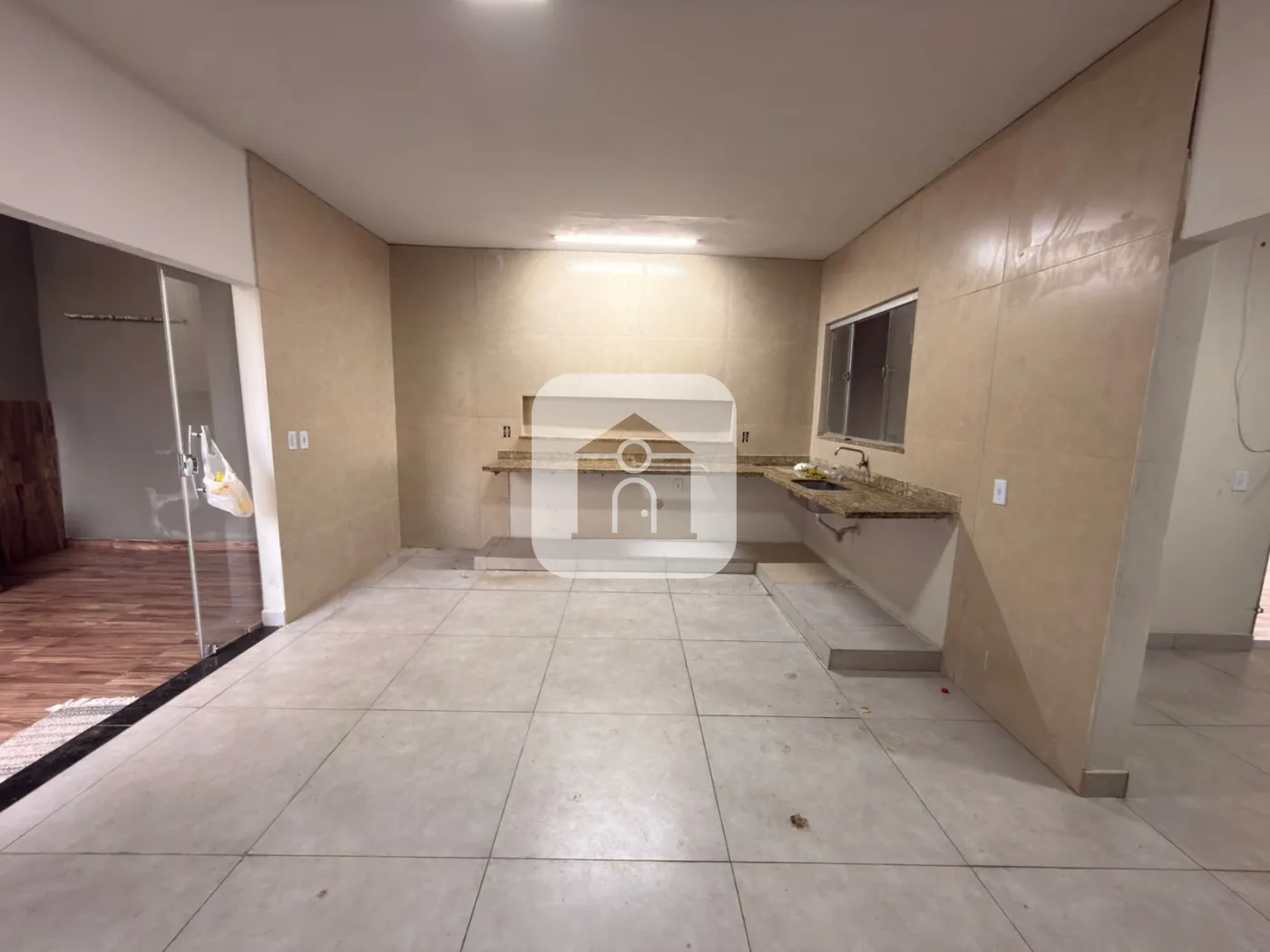 Alugar Casa / Padr&atilde;o em Uberl&acirc;ndia R$ 1.700,00 - Foto 5