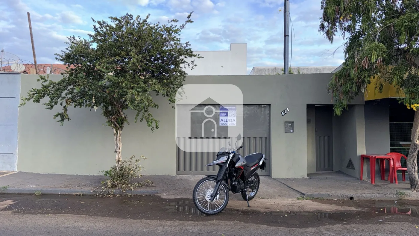 Alugar Casa / Padr&atilde;o em Uberl&acirc;ndia R$ 1.700,00 - Foto 15