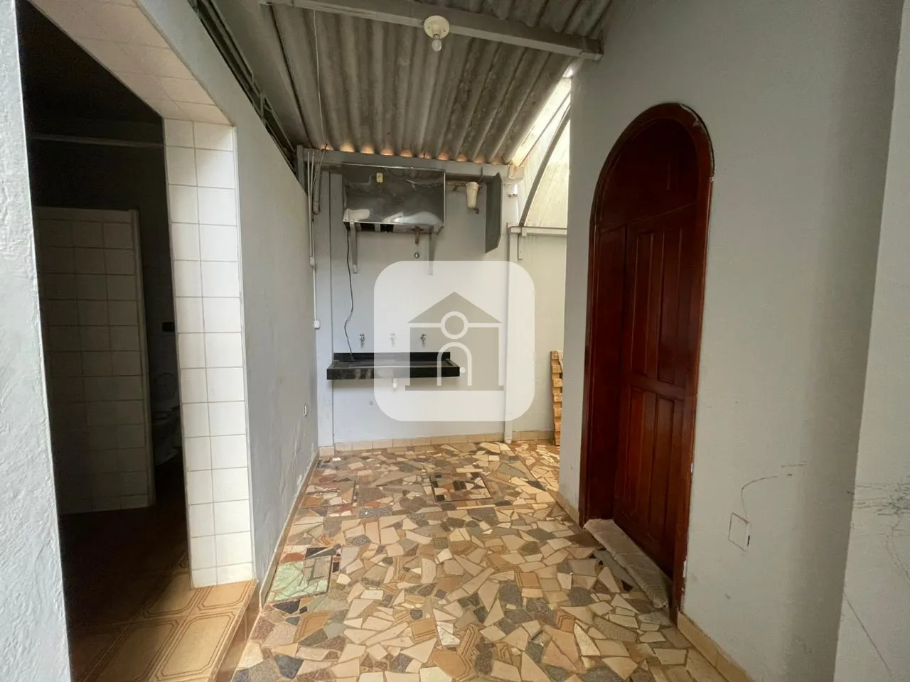 Alugar Comercial / Galp&atilde;o em Uberl&acirc;ndia R$ 4.500,00 - Foto 6