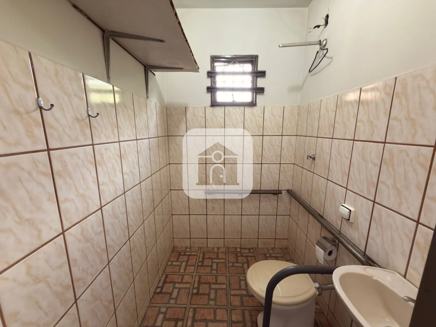 Alugar Comercial / C&ocirc;modo em Uberl&acirc;ndia R$ 1.500,00 - Foto 7