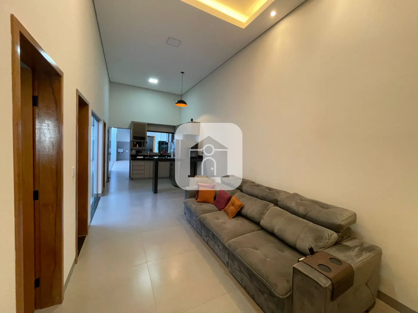 Alugar Casa / Padr&atilde;o em Uberl&acirc;ndia R$ 2.800,00 - Foto 2