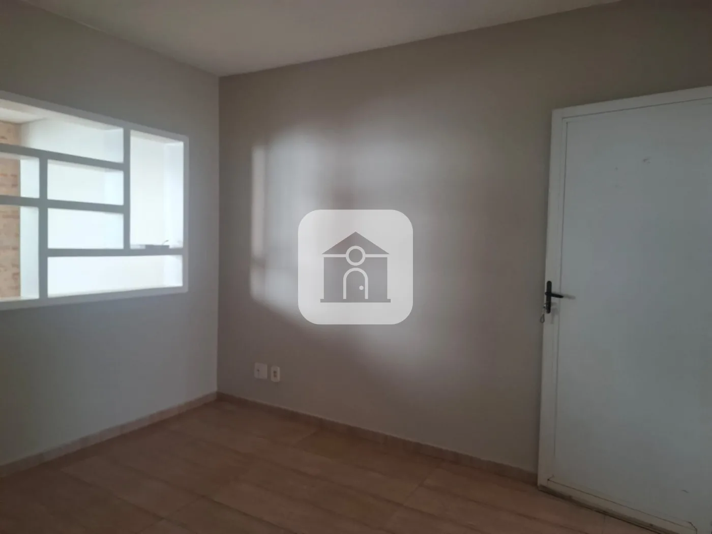 Alugar Casa / Condom&iacute;nio ou Loteamento Fechado em Uberlandia R$ 3.800,00 - Foto 11
