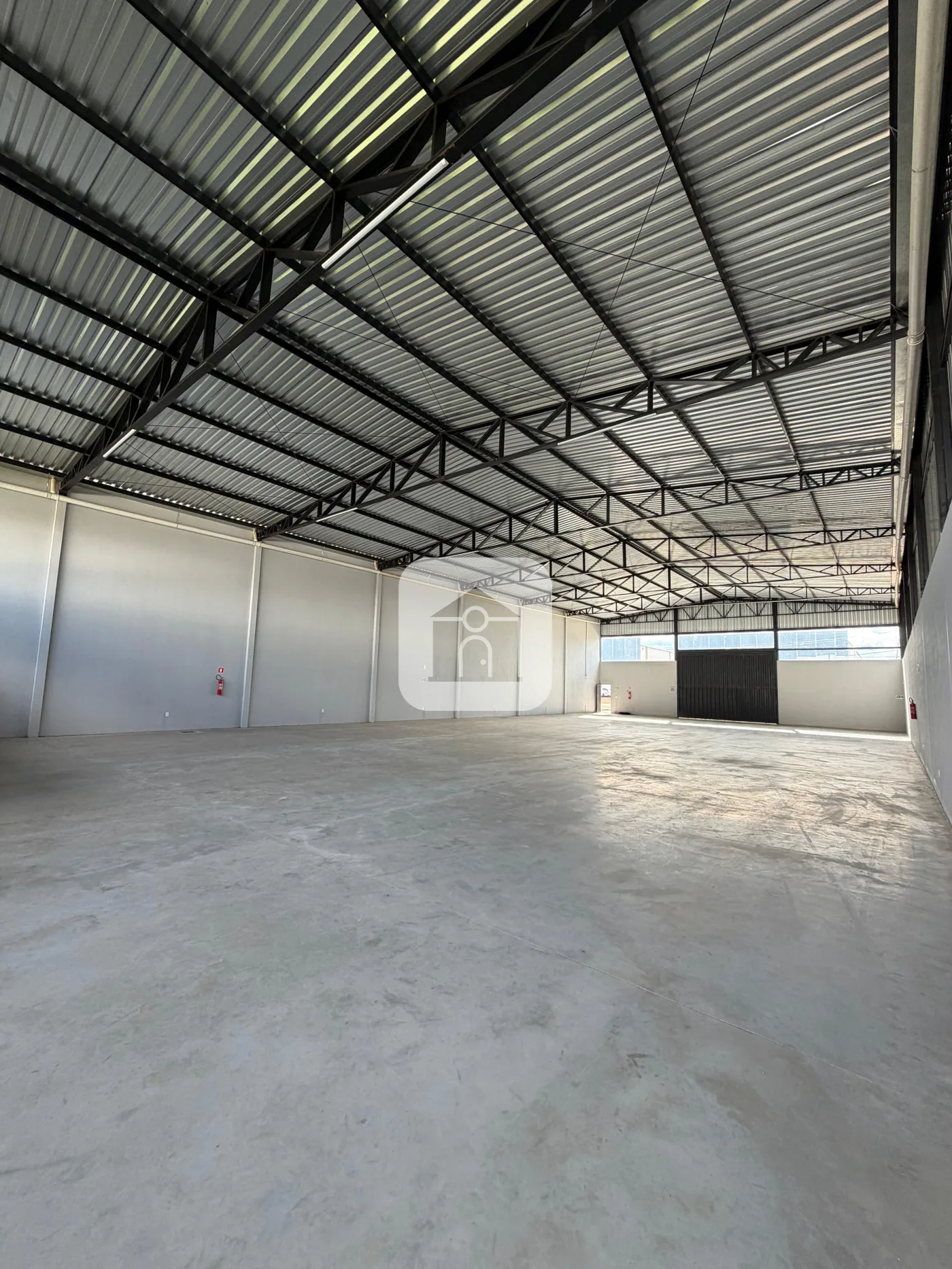 Alugar Comercial / Galp&atilde;o em Uberl&acirc;ndia R$ 20.000,00 - Foto 2