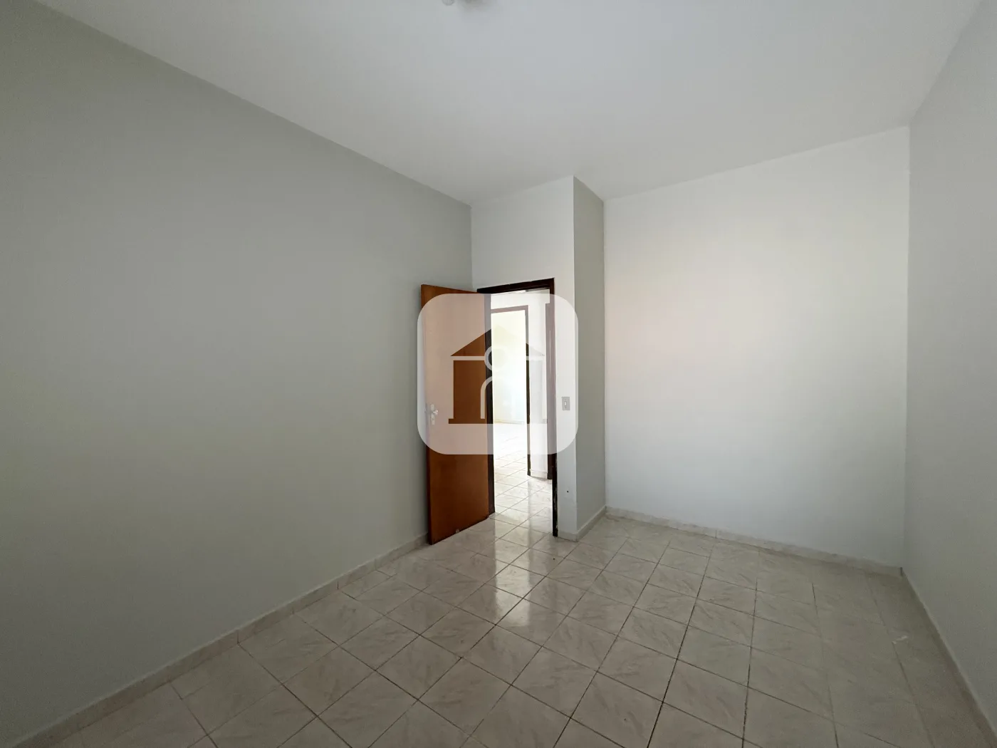Alugar Casa / Padr&atilde;o em Uberl&acirc;ndia R$ 1.800,00 - Foto 8
