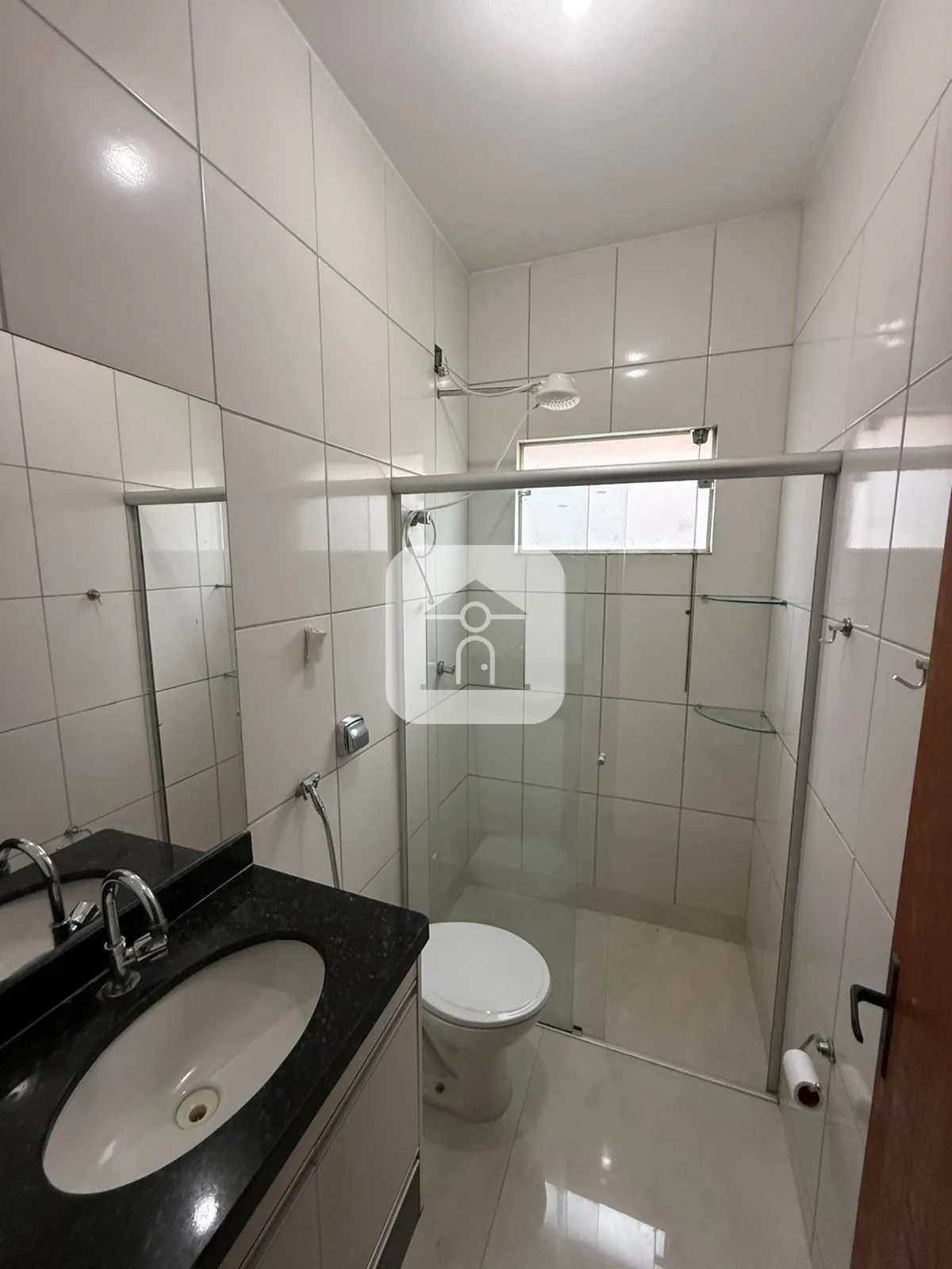 Alugar Casa / Padr&atilde;o em Araguari R$ 1.500,00 - Foto 6