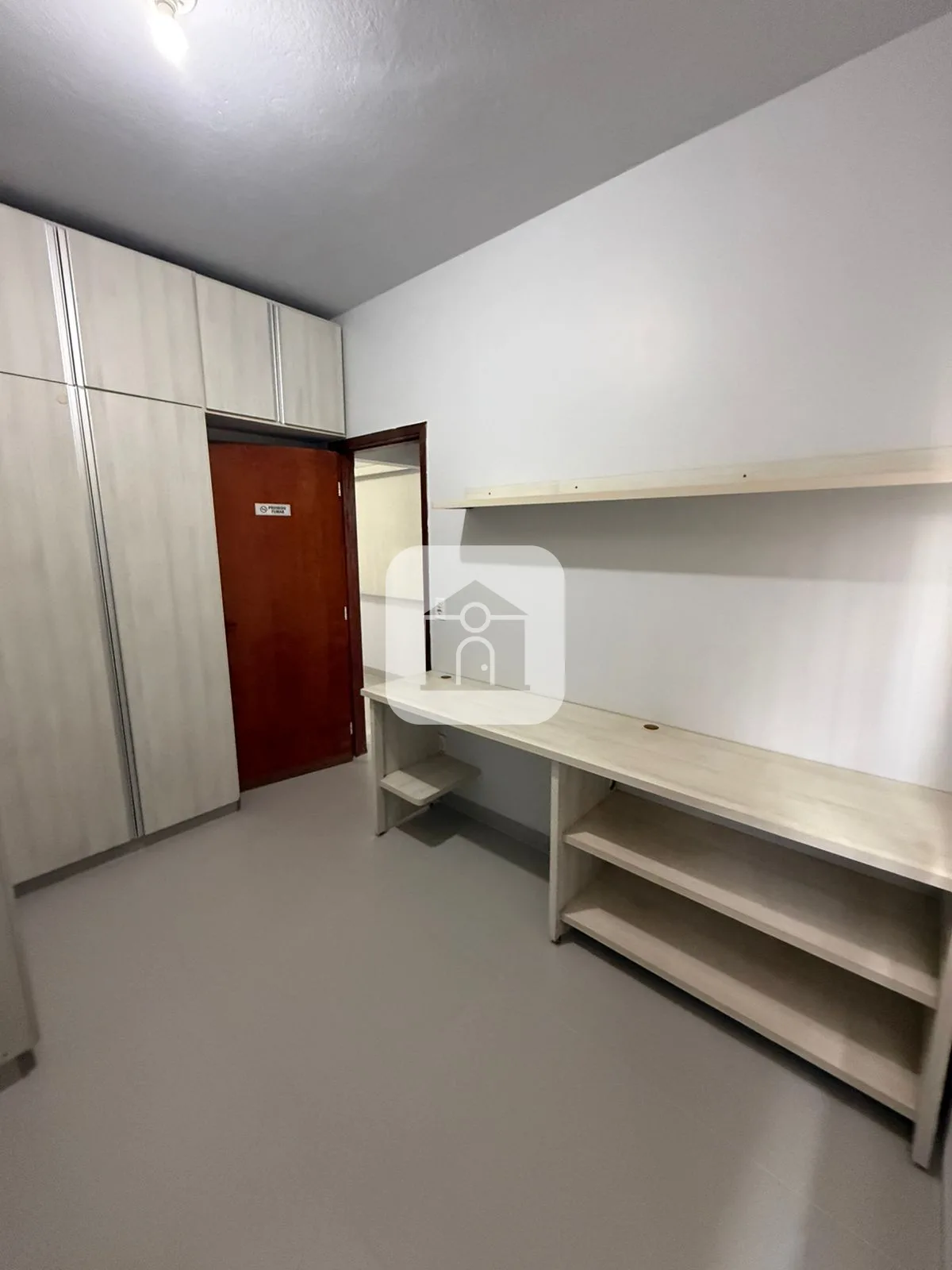 Alugar Casa / Padr&atilde;o em Araguari R$ 1.500,00 - Foto 8