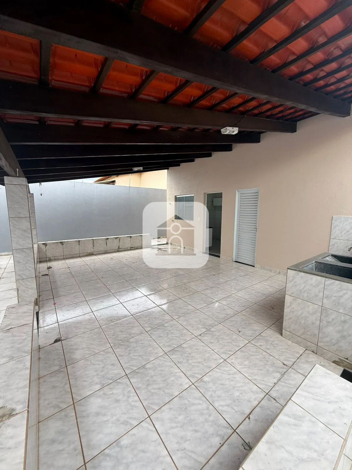 Alugar Casa / Padr&atilde;o em Araguari R$ 1.500,00 - Foto 12
