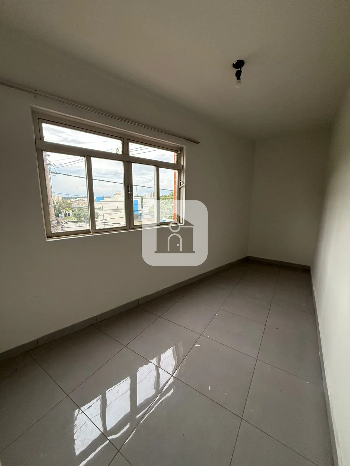 Alugar Apartamento / Sobrado em Araguari R$ 1.250,00 - Foto 5