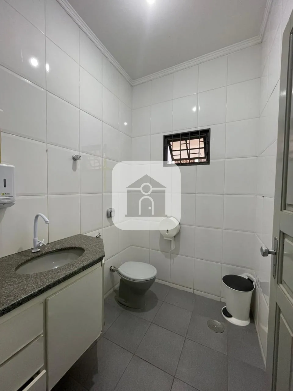 Alugar Comercial / Pr&eacute;dio em Uberl&acirc;ndia R$ 9.000,00 - Foto 15