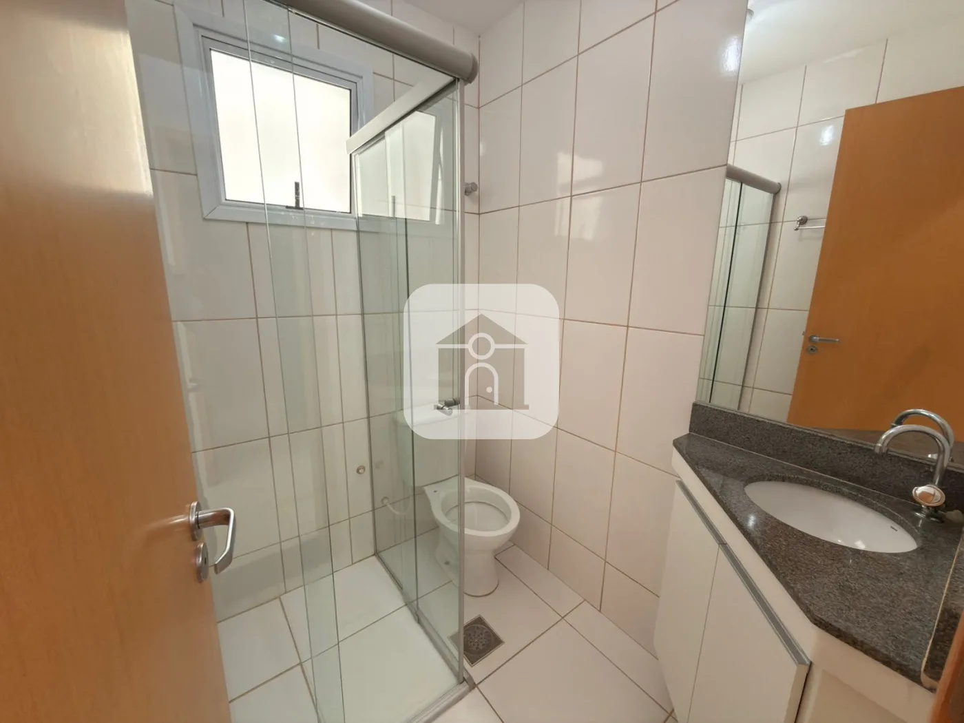 Alugar Apartamento / Padr&atilde;o em Uberl&acirc;ndia R$ 1.800,00 - Foto 12