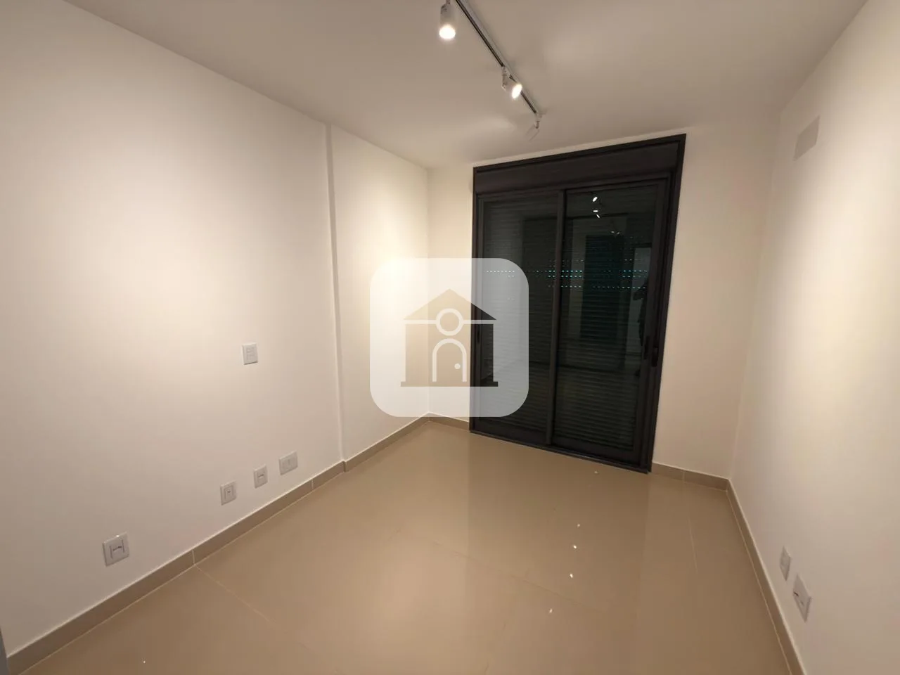 Alugar Apartamento / Padr&atilde;o em Uberl&acirc;ndia R$ 8.100,00 - Foto 13