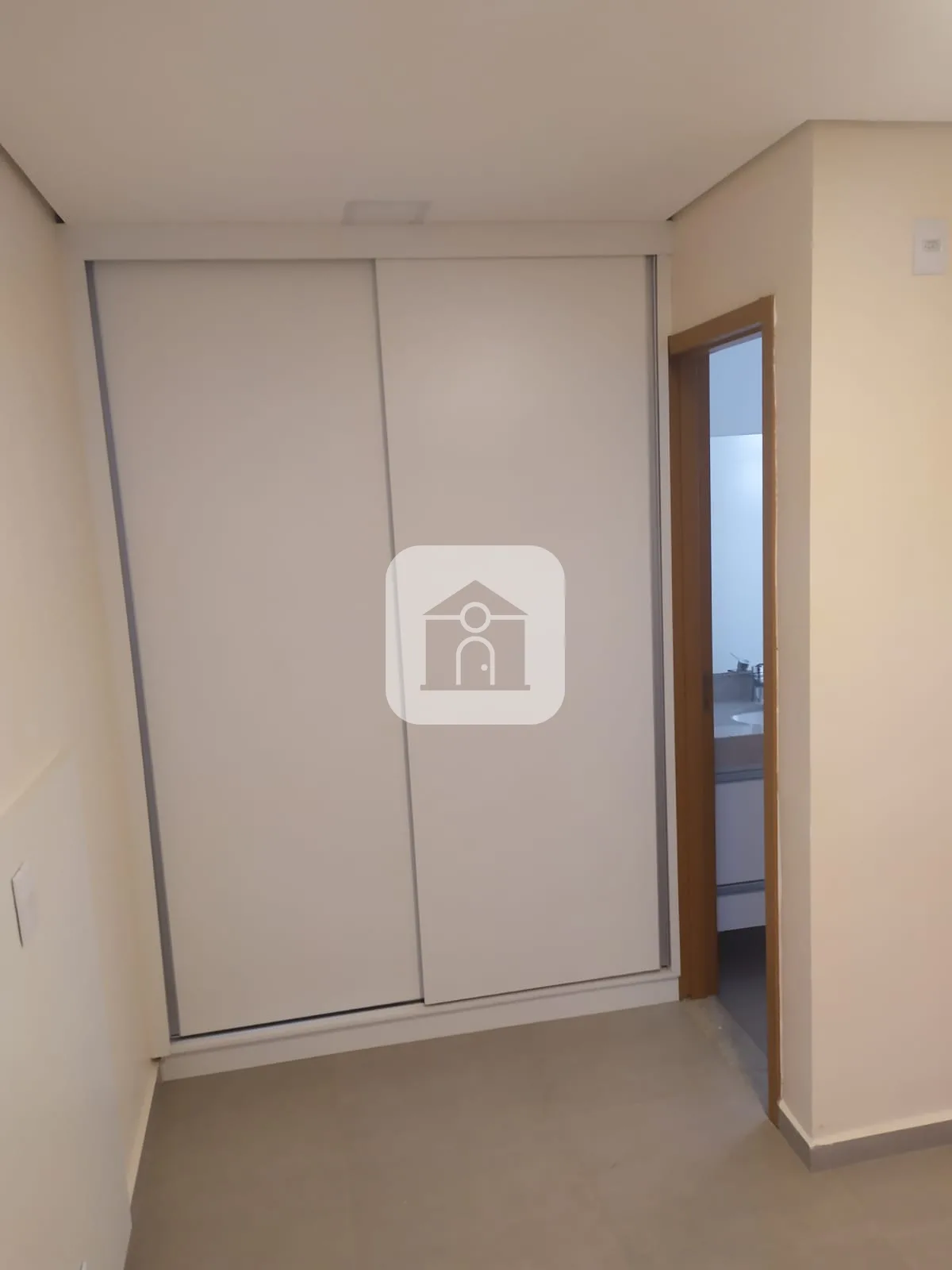 Alugar Casa / Condom&iacute;nio ou Loteamento Fechado em Uberlandia R$ 4.200,00 - Foto 11