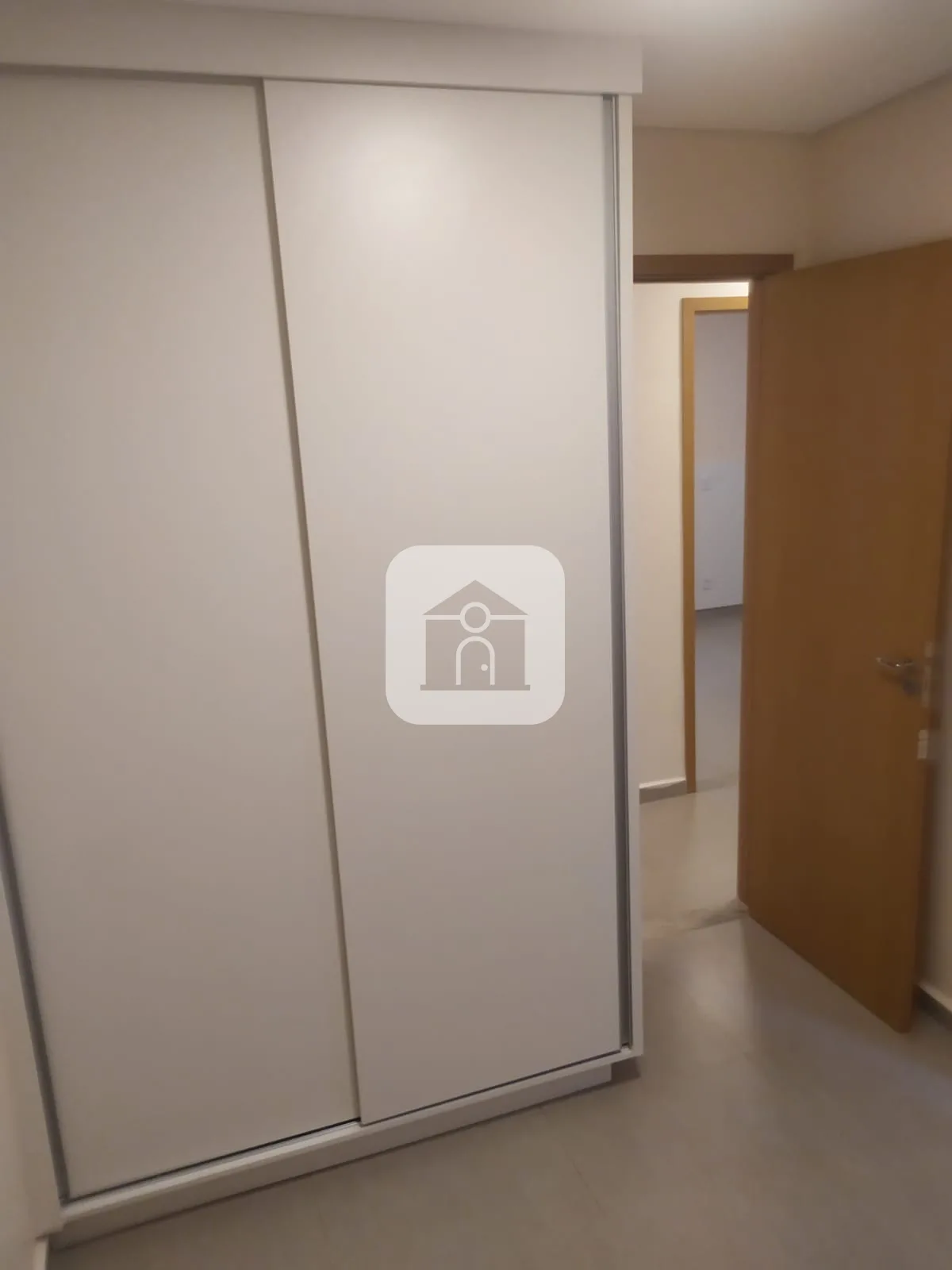 Alugar Casa / Condom&iacute;nio ou Loteamento Fechado em Uberlandia R$ 4.200,00 - Foto 16