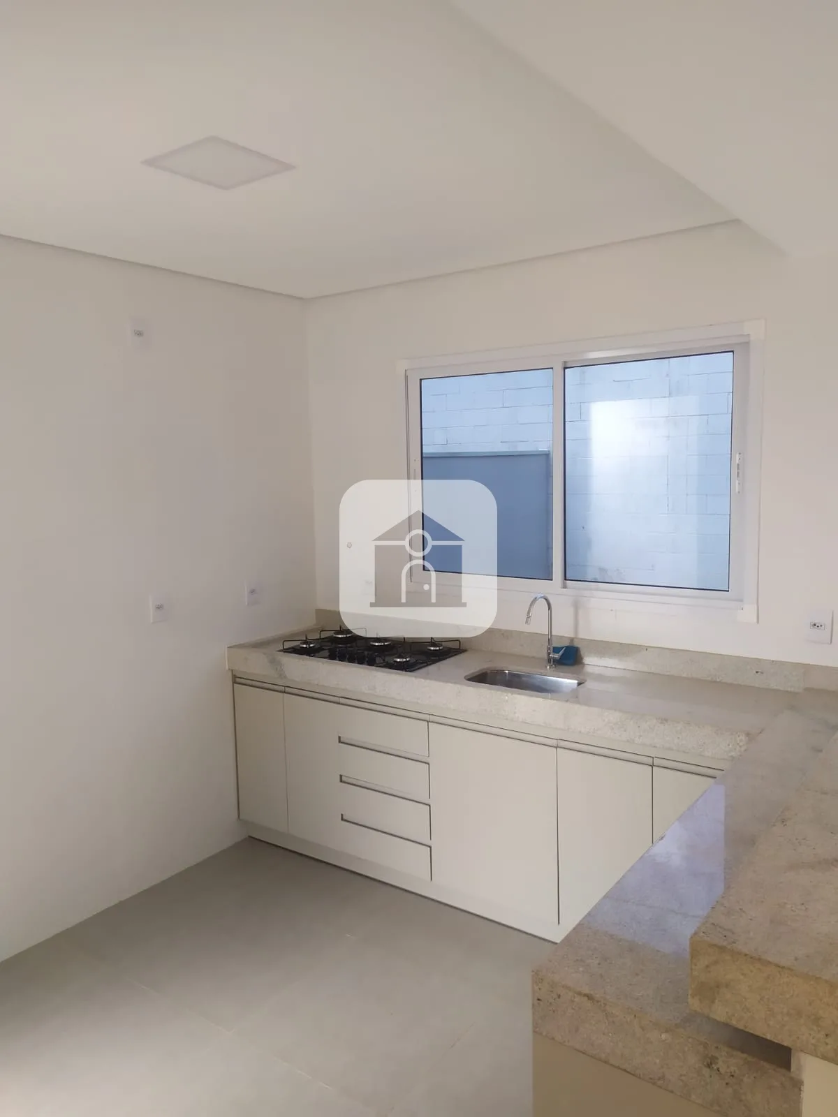 Alugar Casa / Condom&iacute;nio ou Loteamento Fechado em Uberlandia R$ 4.200,00 - Foto 10