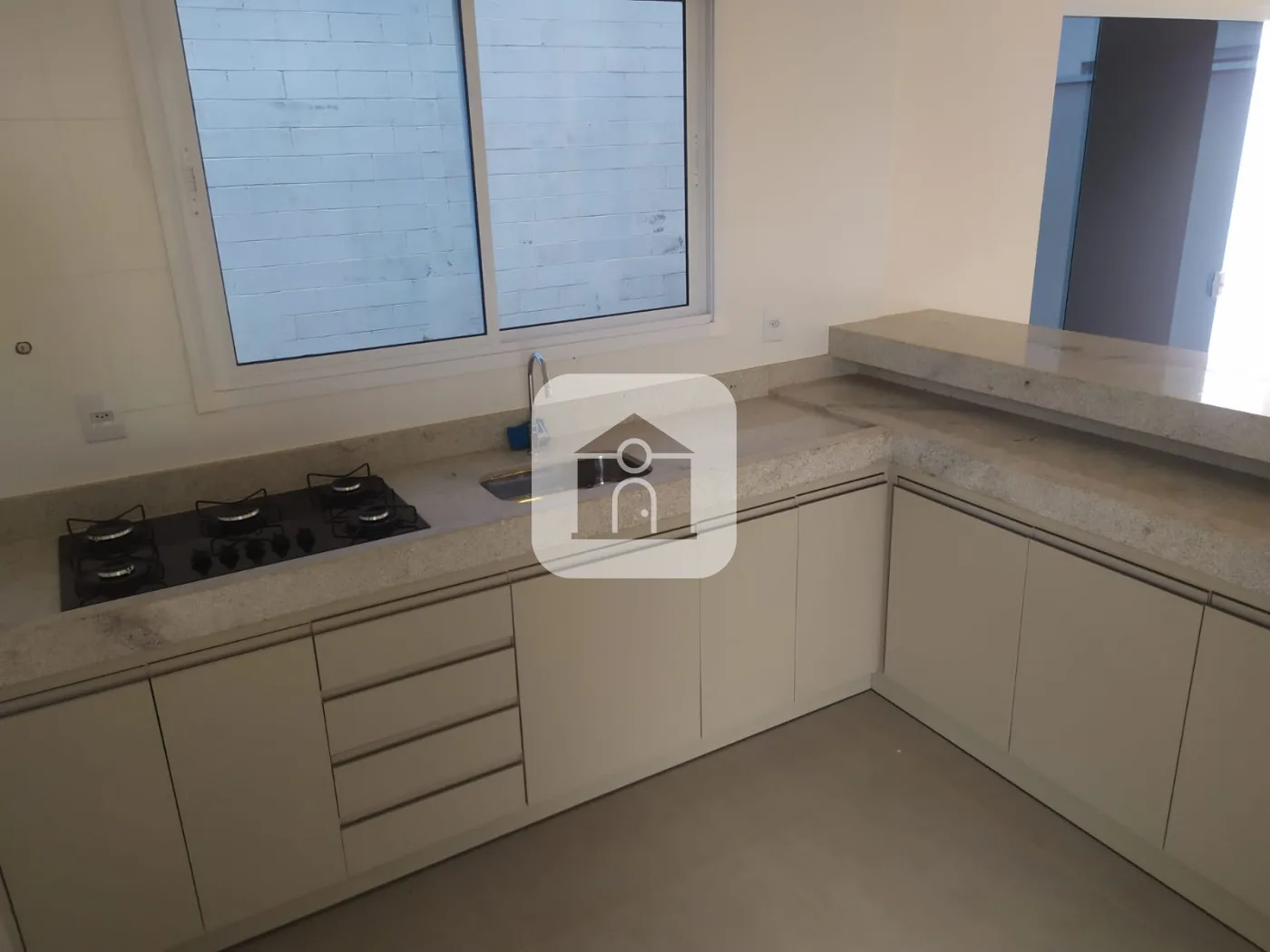 Alugar Casa / Condom&iacute;nio ou Loteamento Fechado em Uberlandia R$ 4.200,00 - Foto 9