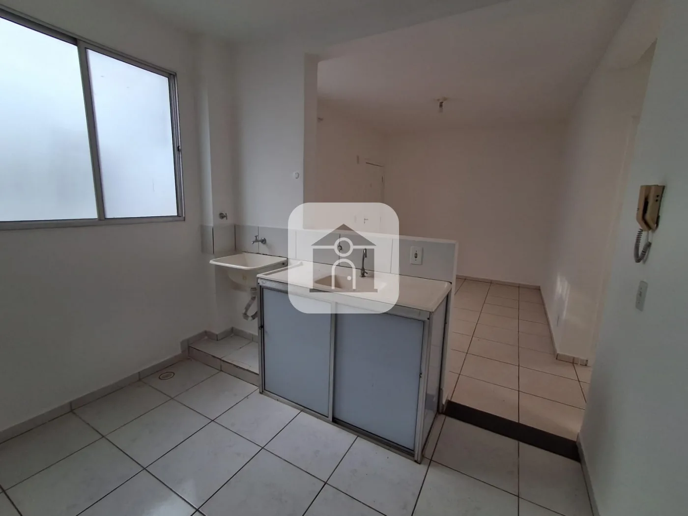 Alugar Apartamento / Padr&atilde;o em Uberl&acirc;ndia R$ 1.150,00 - Foto 1
