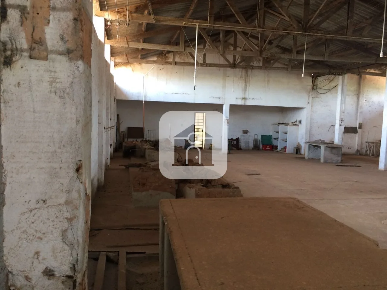 Comprar Comercial / Barrac&atilde;o em Araguari R$ 1.150.000,00 - Foto 3