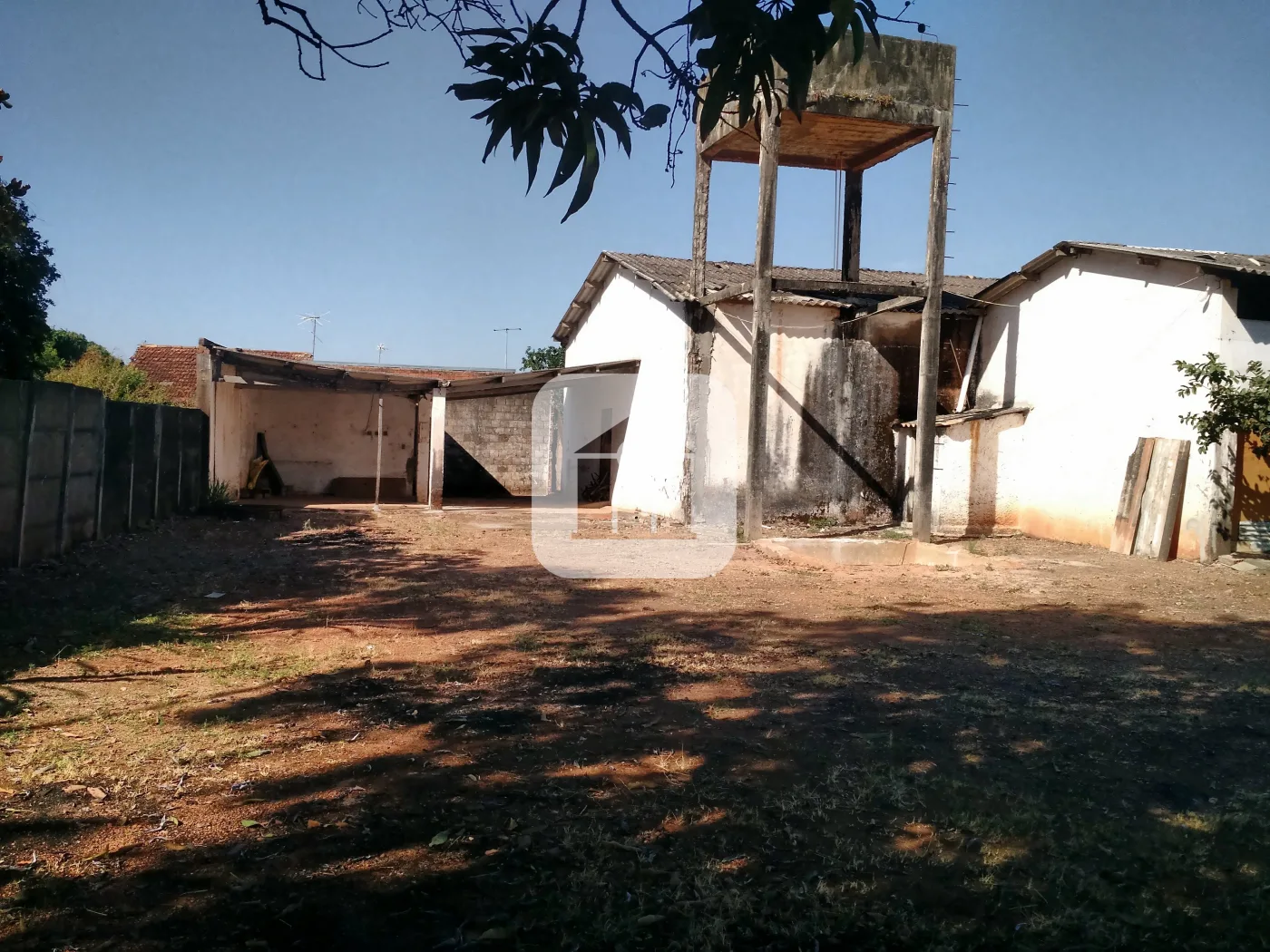 Comprar Comercial / Barrac&atilde;o em Araguari R$ 1.150.000,00 - Foto 8