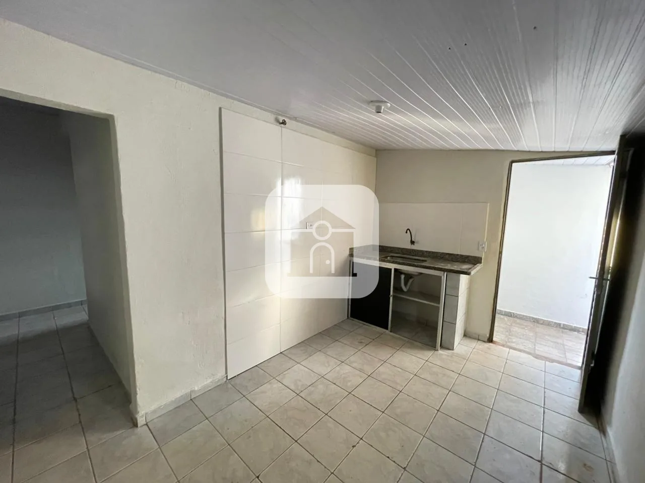 Alugar Casa / Padr&atilde;o em Uberl&acirc;ndia R$ 1.200,00 - Foto 3