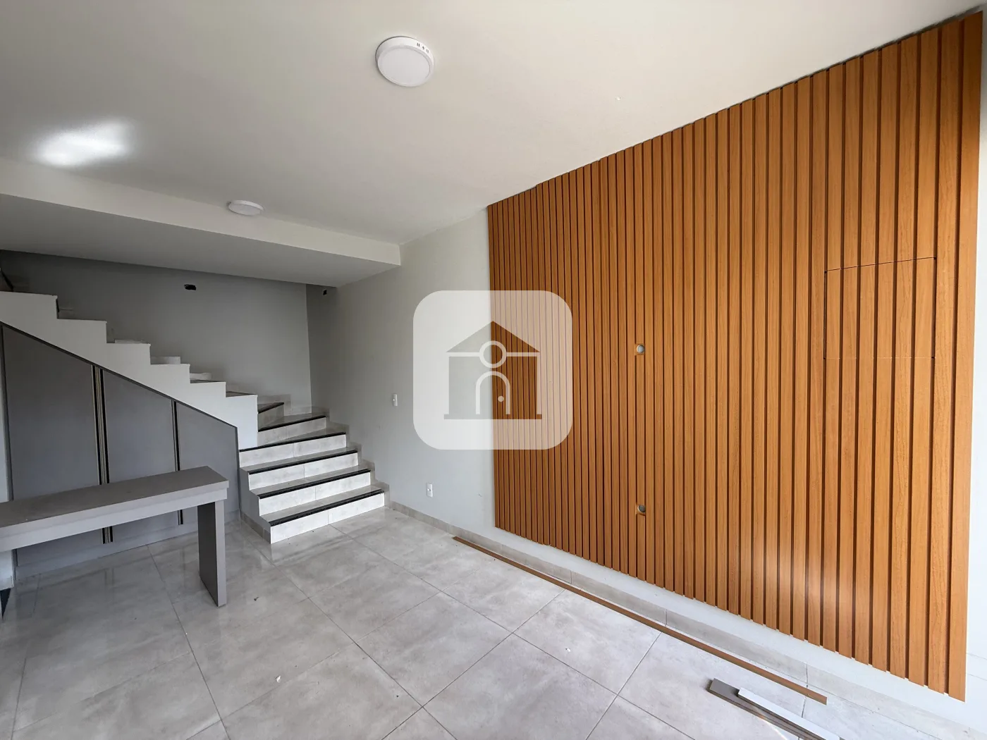 Alugar Casa / Sobrado em Uberl&acirc;ndia R$ 2.800,00 - Foto 4