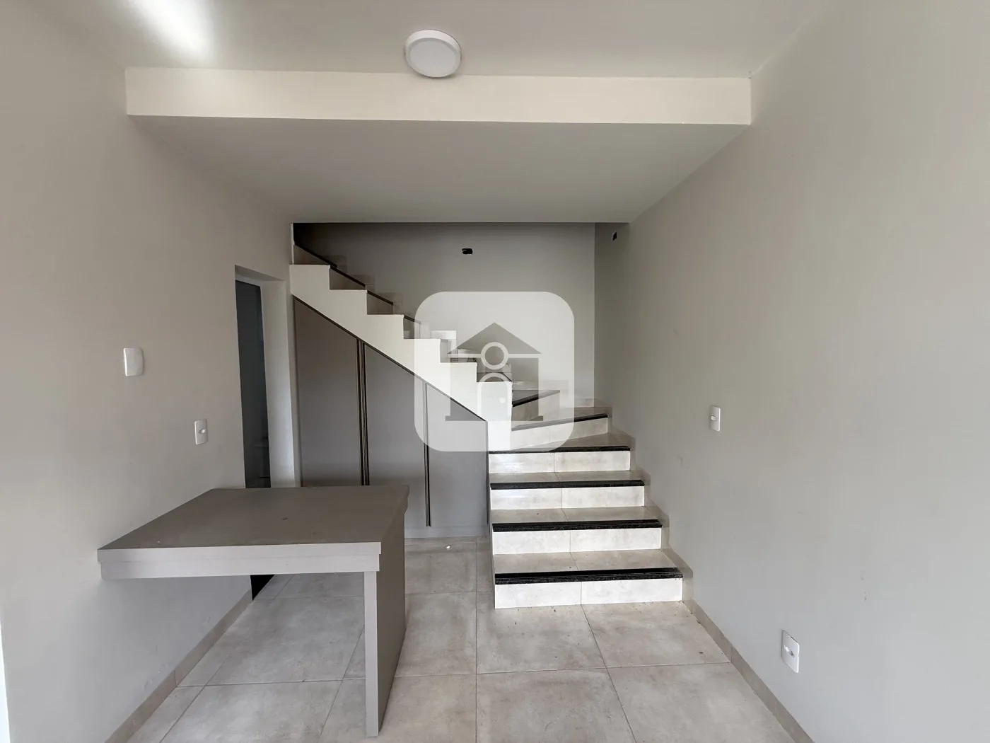 Alugar Casa / Sobrado em Uberl&acirc;ndia R$ 2.800,00 - Foto 4
