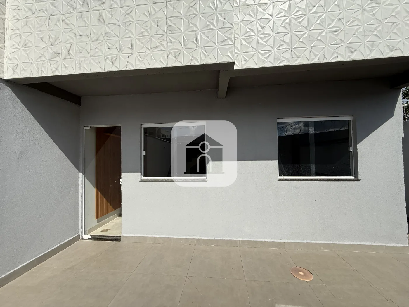 Alugar Casa / Sobrado em Uberl&acirc;ndia R$ 3.000,00 - Foto 1